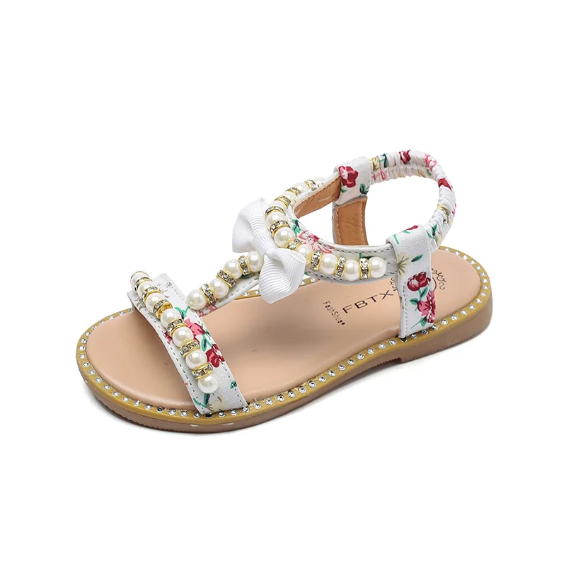 8 sal ke bacche best sale ke sandal