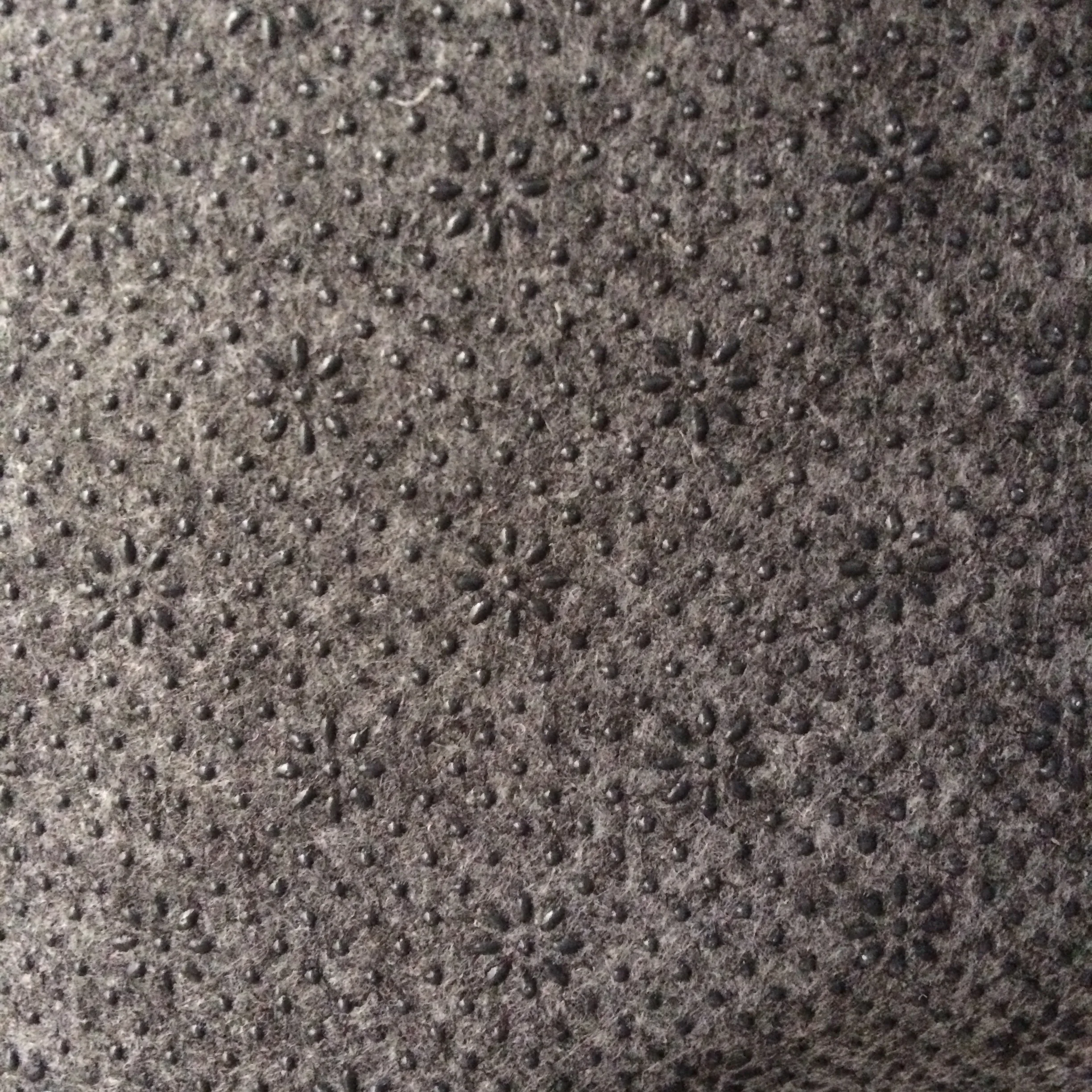 聚氯乙烯圆点背衬无纺布橡胶地毯灰色卷轴图案地毯客厅毛毡家具垫