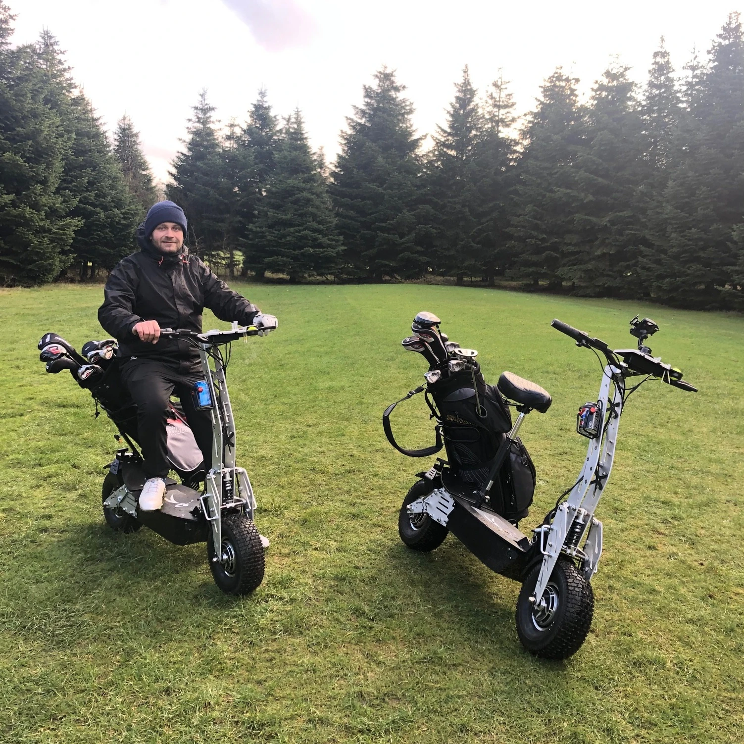 Factory Direct Sales 11inch Scooter Dual Drive Electric Scooter Off-Road High Speed Folding Lithium Battery Golf Cart