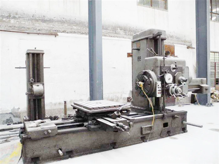  Horizontal boring and milling machine for metal processing