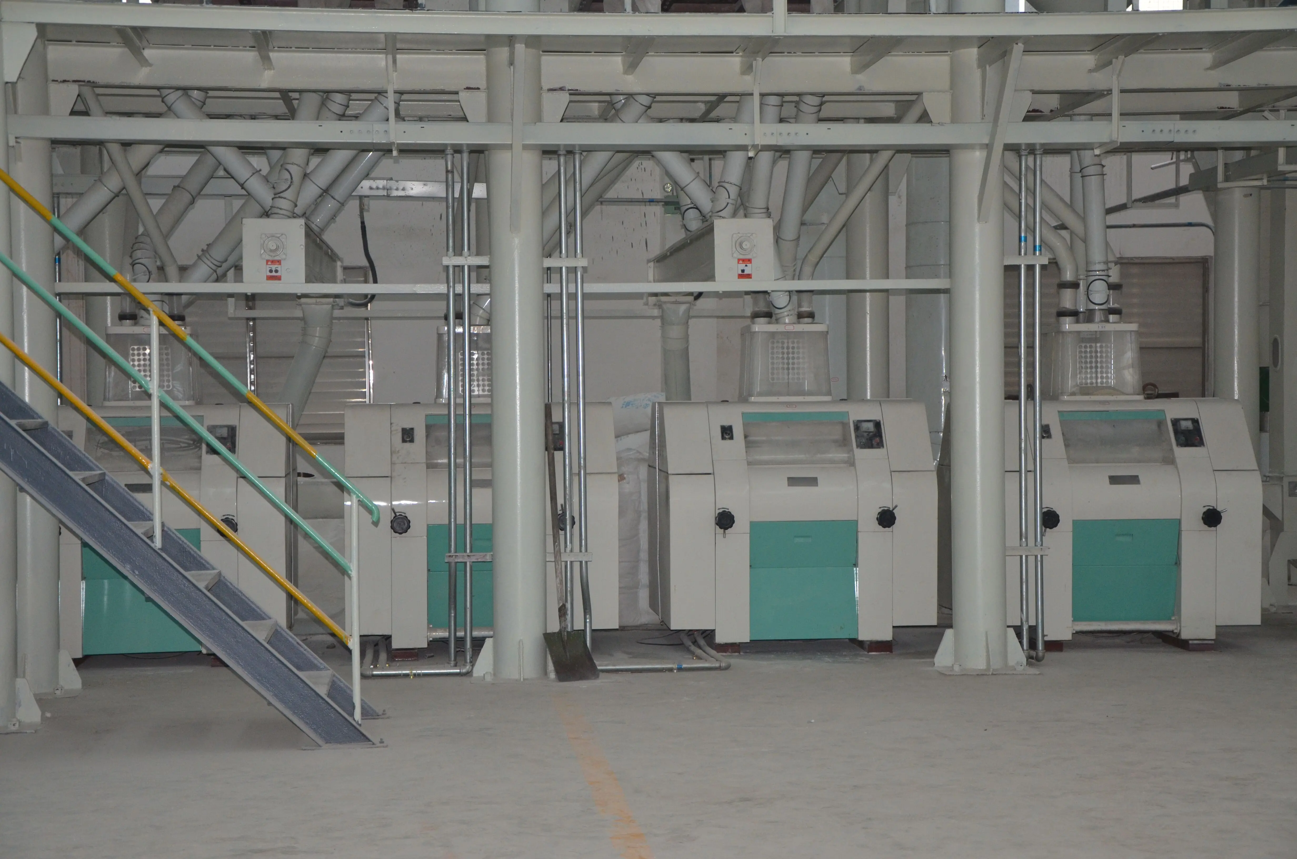 中国高品质面粉磨机制造商,小麦面粉辊专业工厂