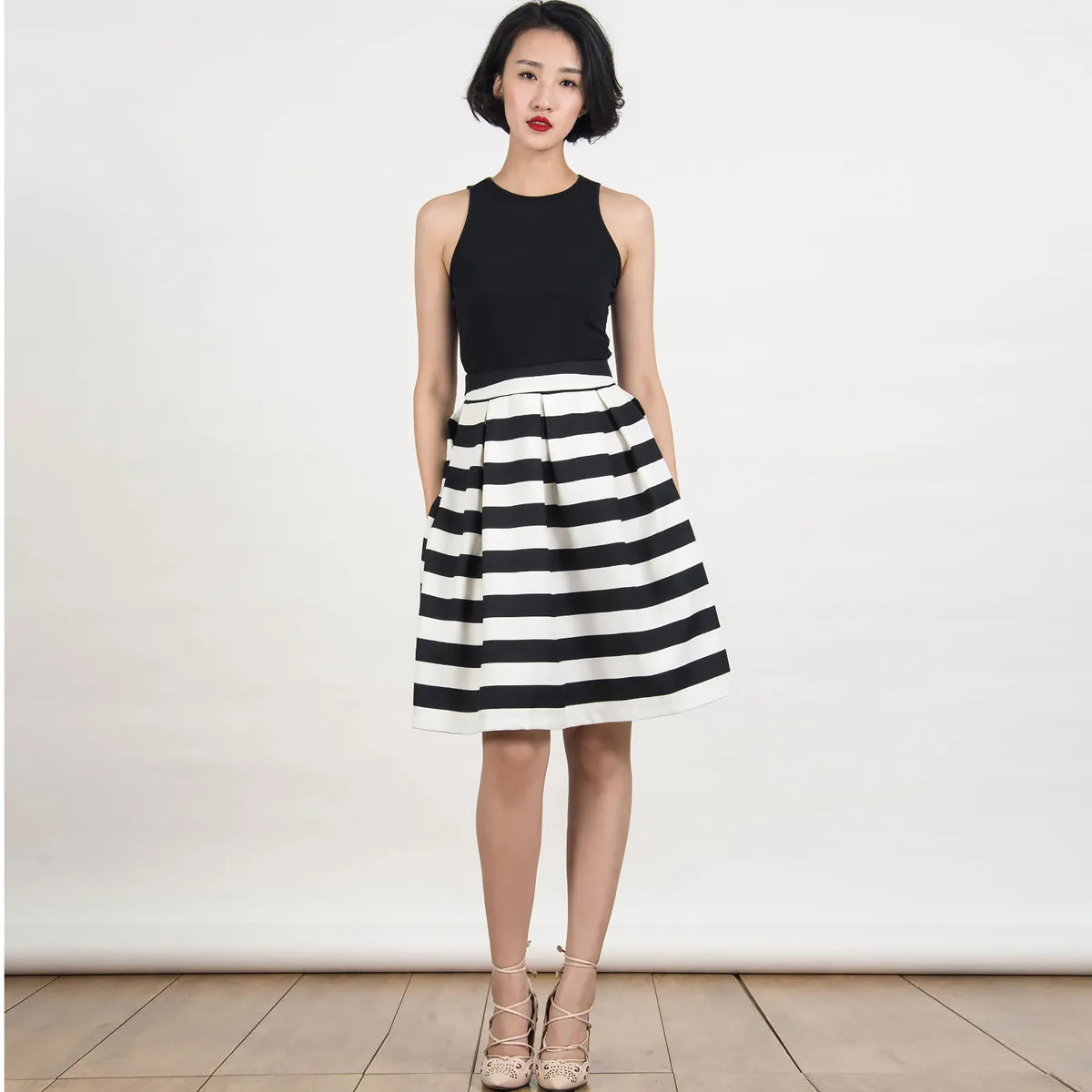 Explosion Women's Black And White Horizontal Striped Print Long Skirt Large  Swing A Line Skirt Plus Size Dress - Buy Long Skirt,Plus Size Dress,Plus  Size Dress & Skirts Product on 