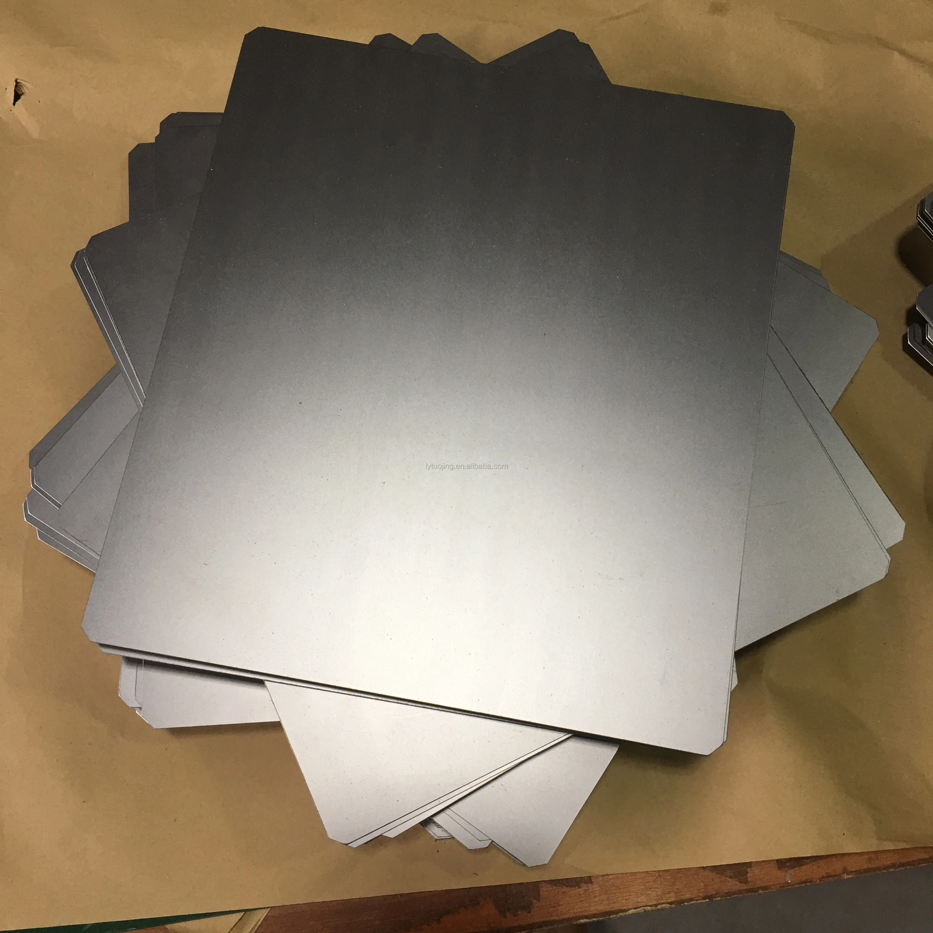 sandblasting surface molybdenum plate