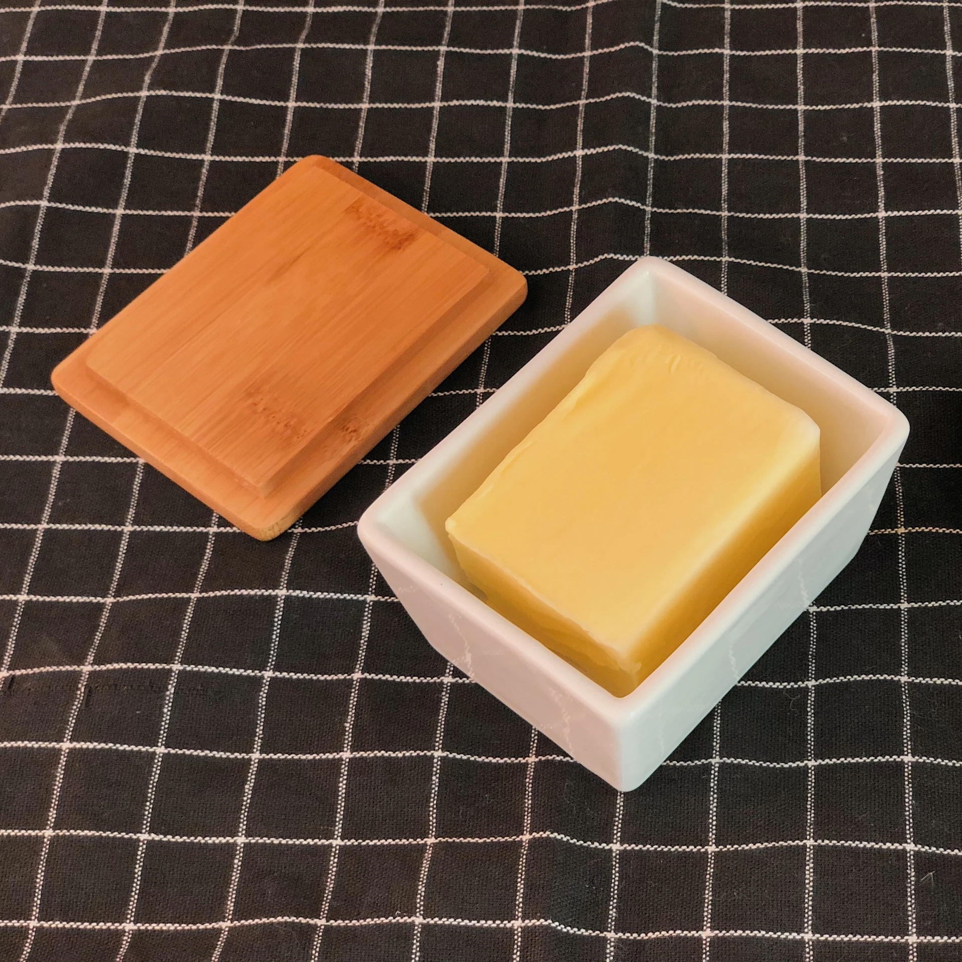 airtight porcelain butter container ceramic butter dish with