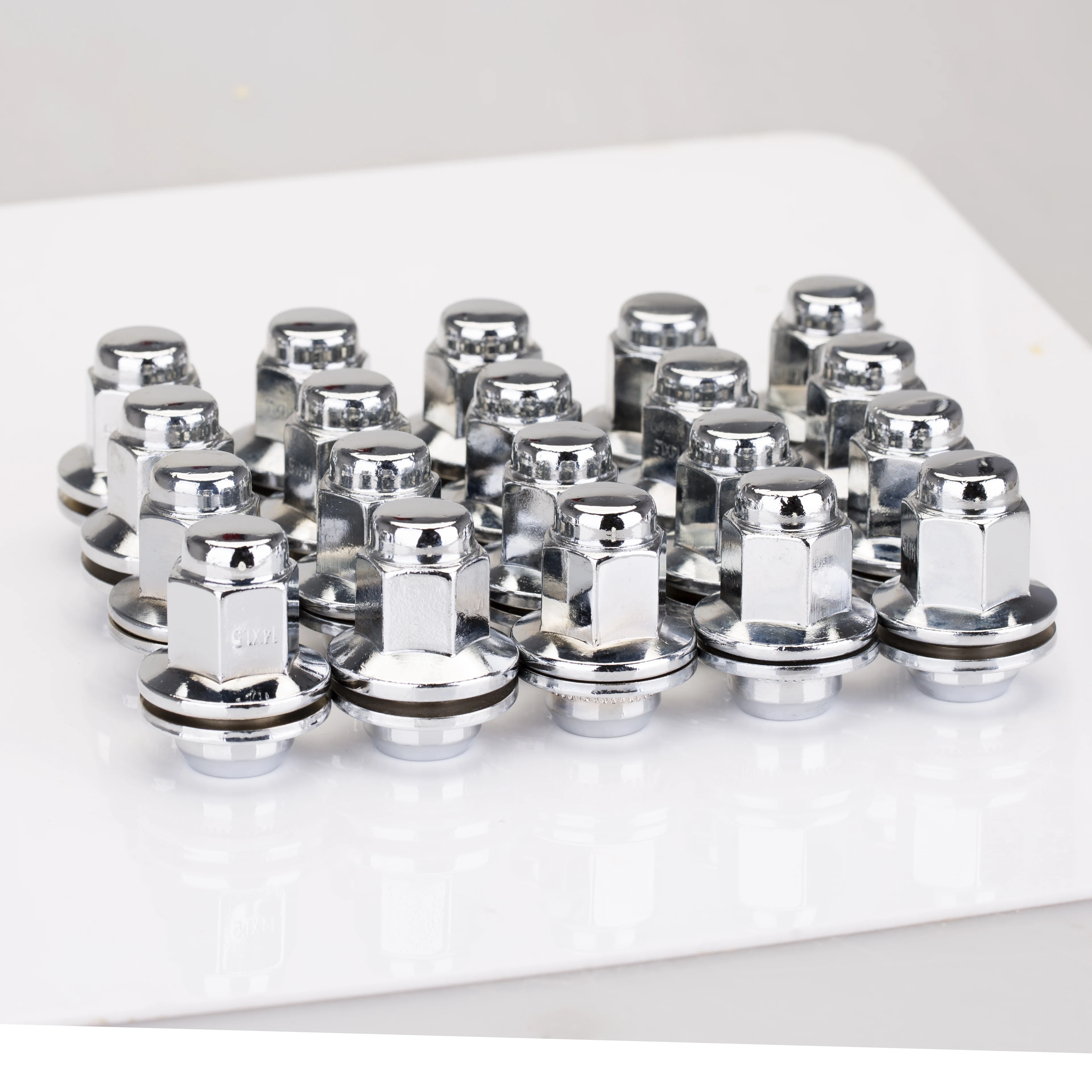 Taida Acorn Bulge Wheel Nut Chrome Lug Nut With Washer Nut For Car