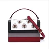 2019 new spring and summer single shoulder Messenger bag fashion Europe and the United States bee embroidery handbag