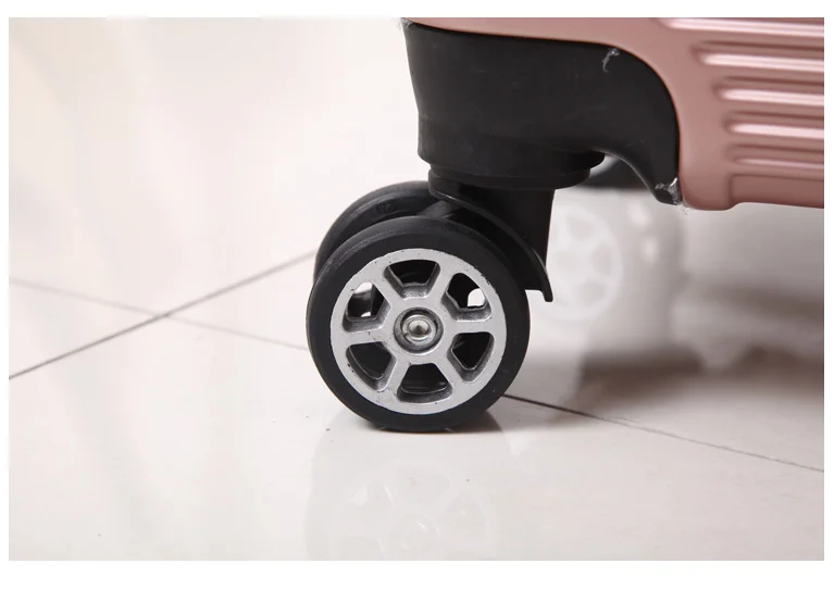 trendy luggage (13).png