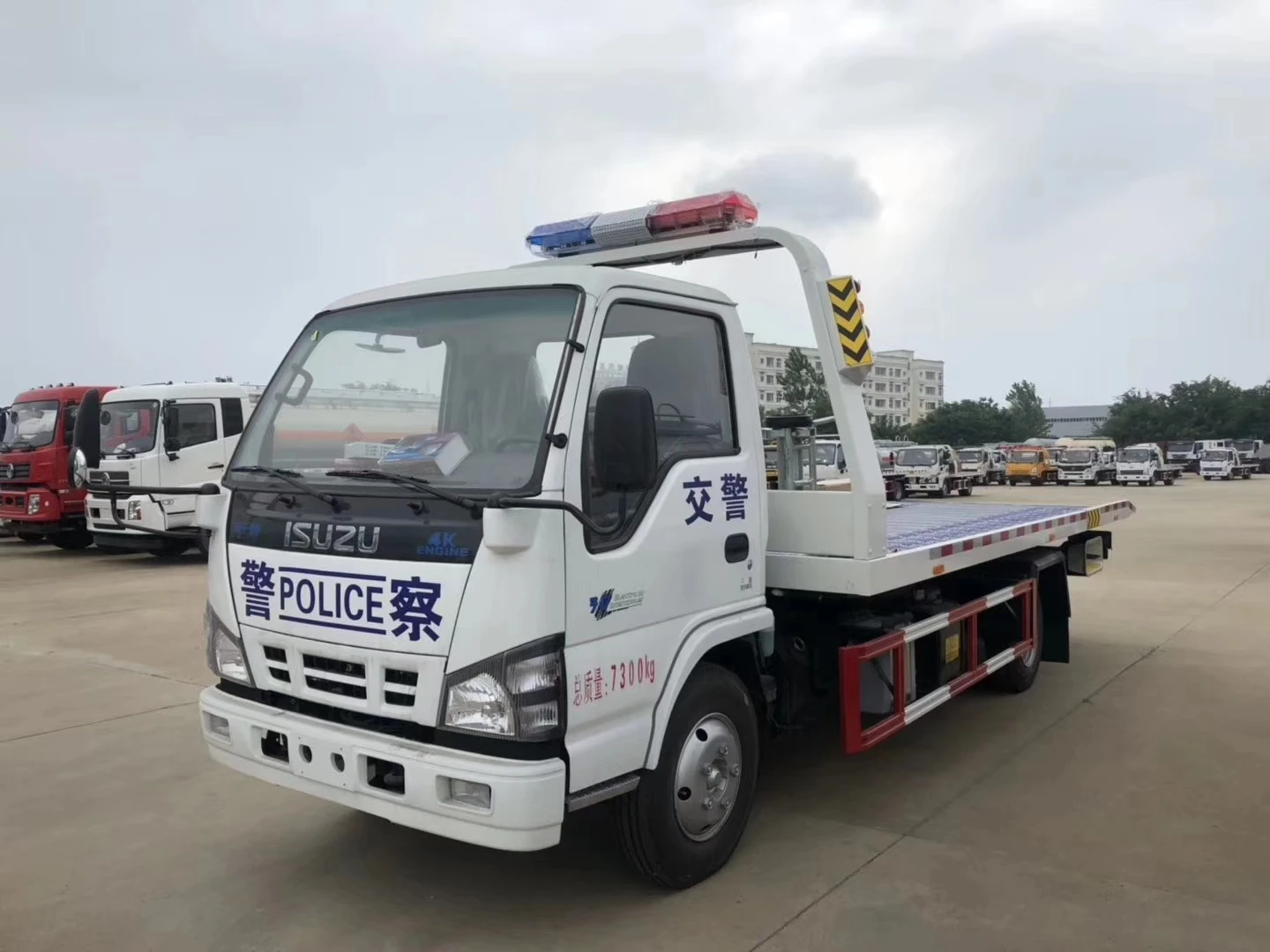 Japan I SUZU 600P wheel lift tow truck for sale in kenya