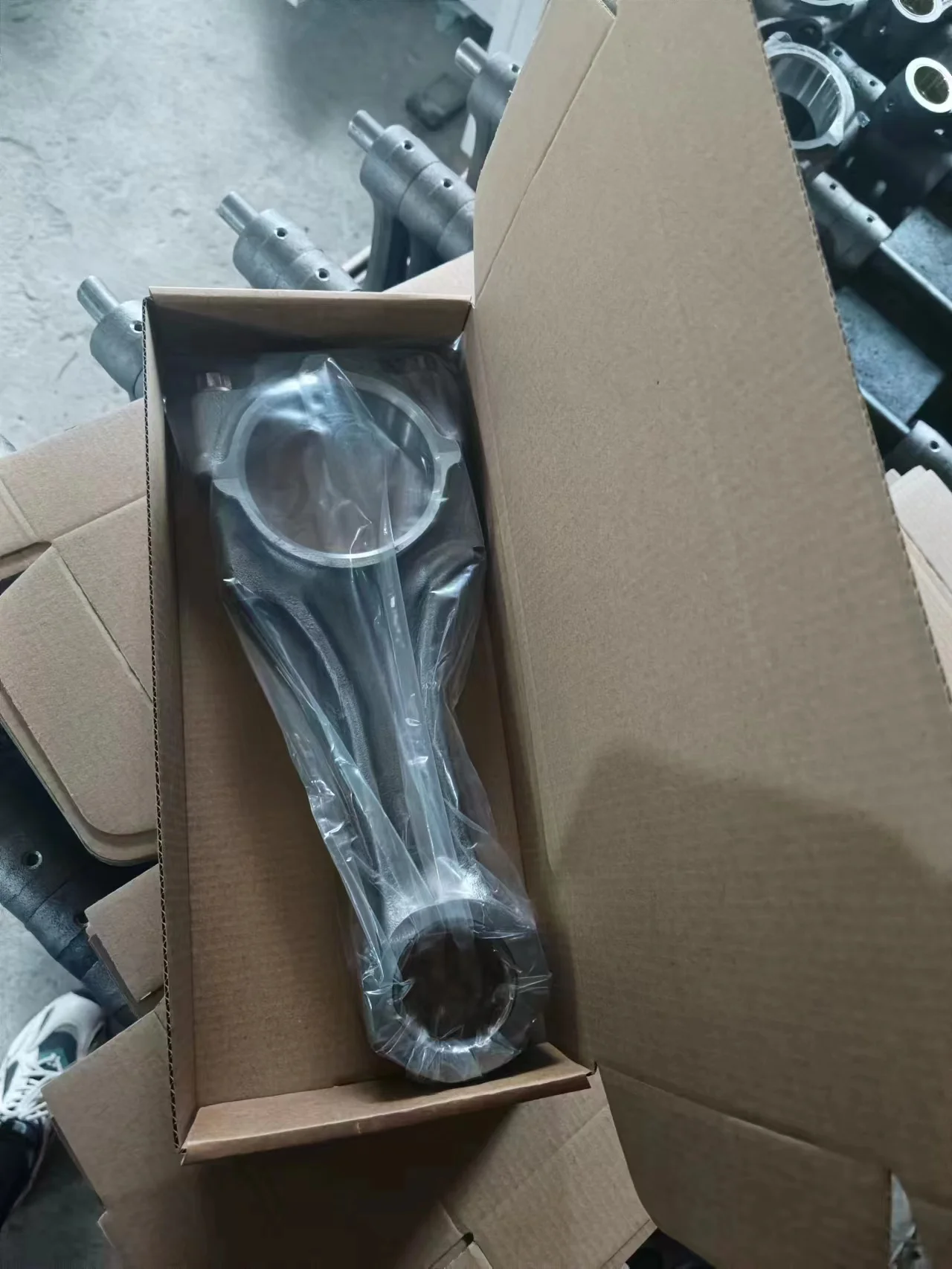 VIT-U truck parts Russia Market  Engine Crank Mechanism Con Connecting Rod 740.1004045  740-1004045 factory