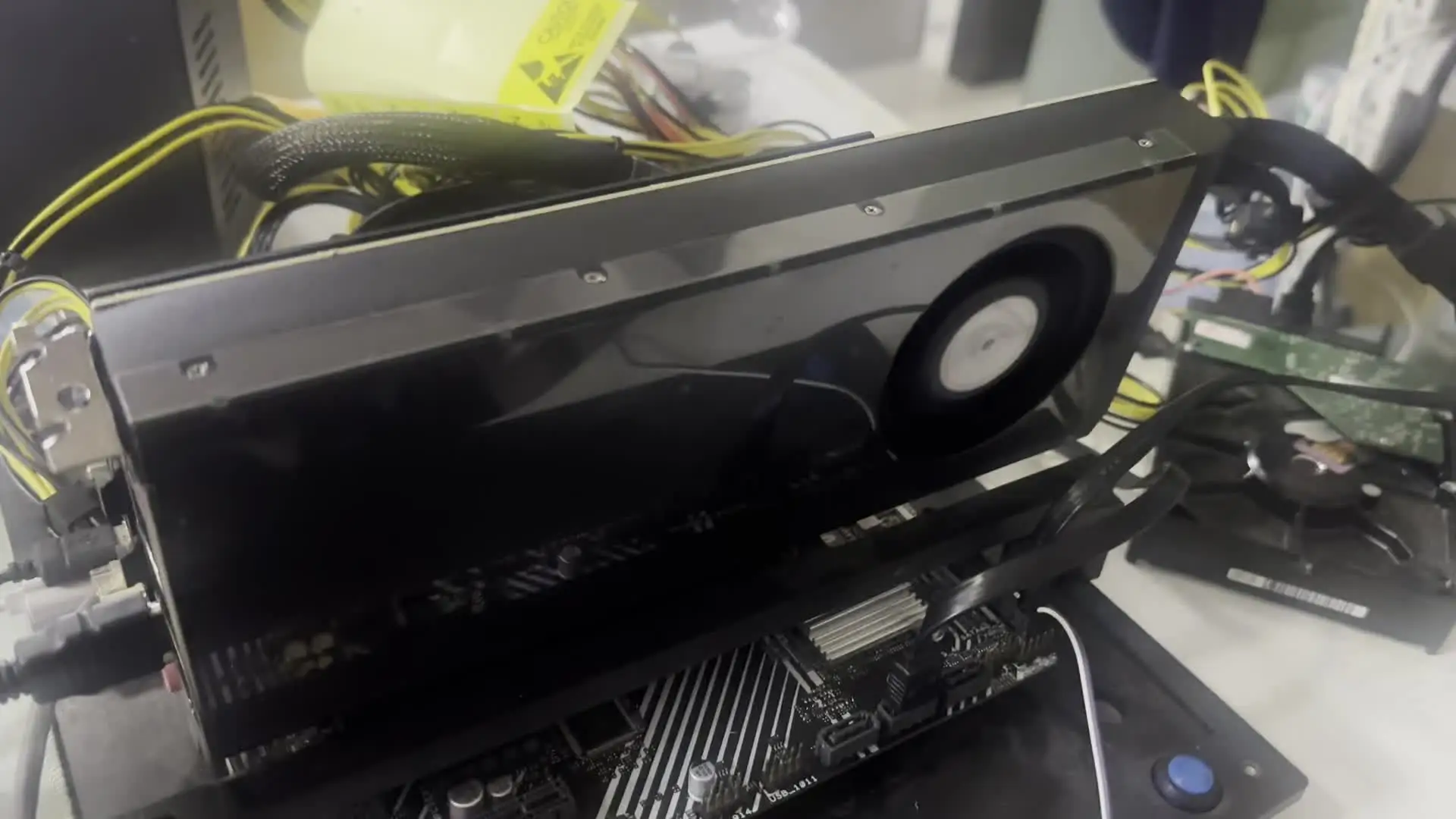 AIおよびディープラーニング用のRTX 4090 48GBグラフィックカード