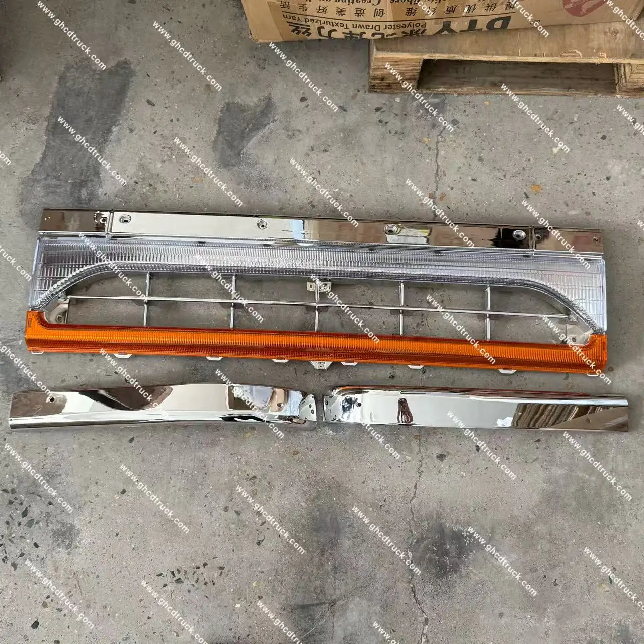 nissan plastic new-0