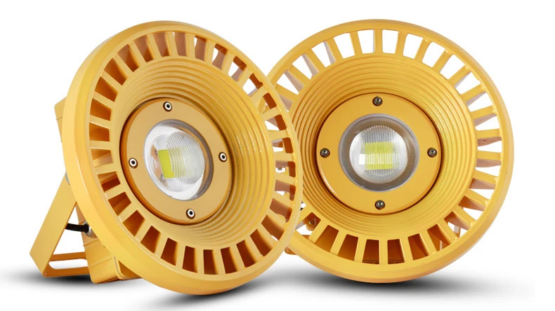 Ultra-bright and explosion-proof spotlights Gas station lamp The led lamp Outdoor projection lamp