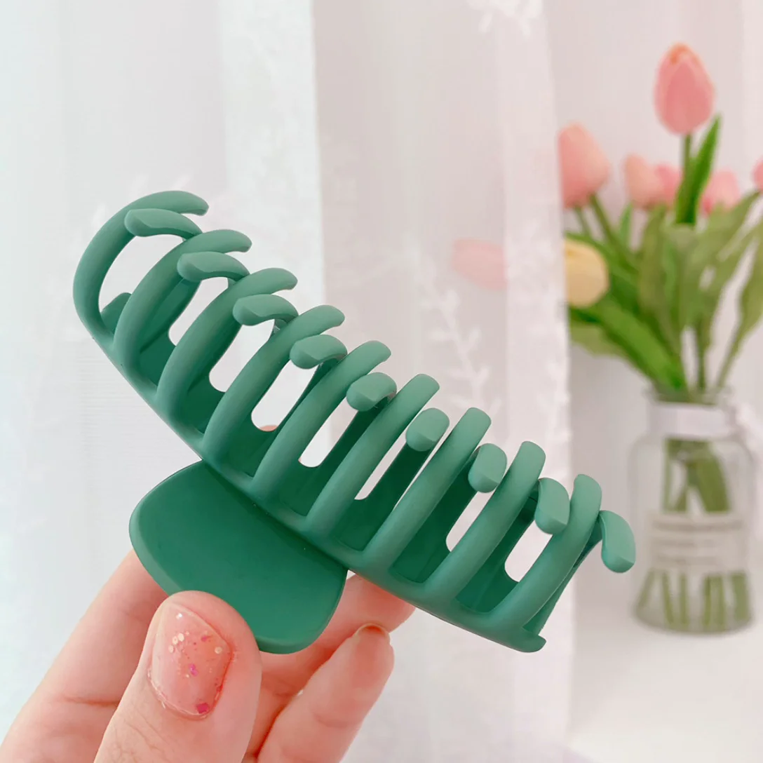 wholesale plastic hair clip brown curved big hair claw clip