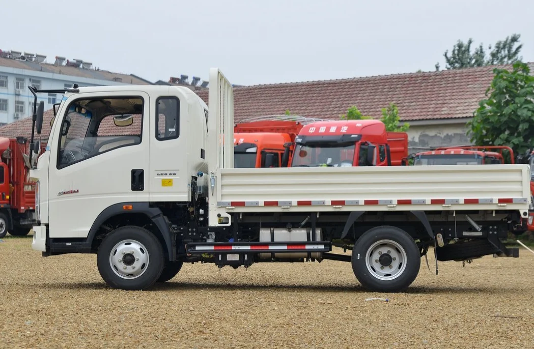 Sinotruk Howo 10 Tons Light Duty Cargo Truck for Rwanda