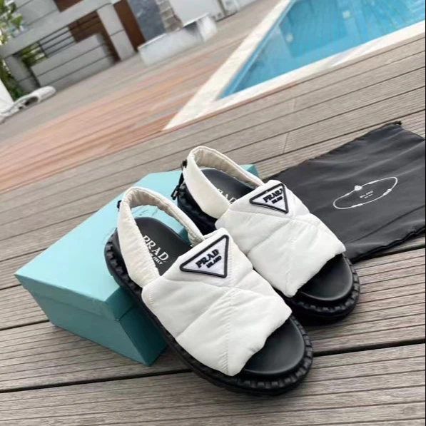 Amazon.com: Sandalias elegantes para mujer, 2021, sandalias de cristal de  diamantes de imitación, sandalias de verano para fiesta de playa, sandalias  de punta abierta : Deportes y Actividades al Aire Libre