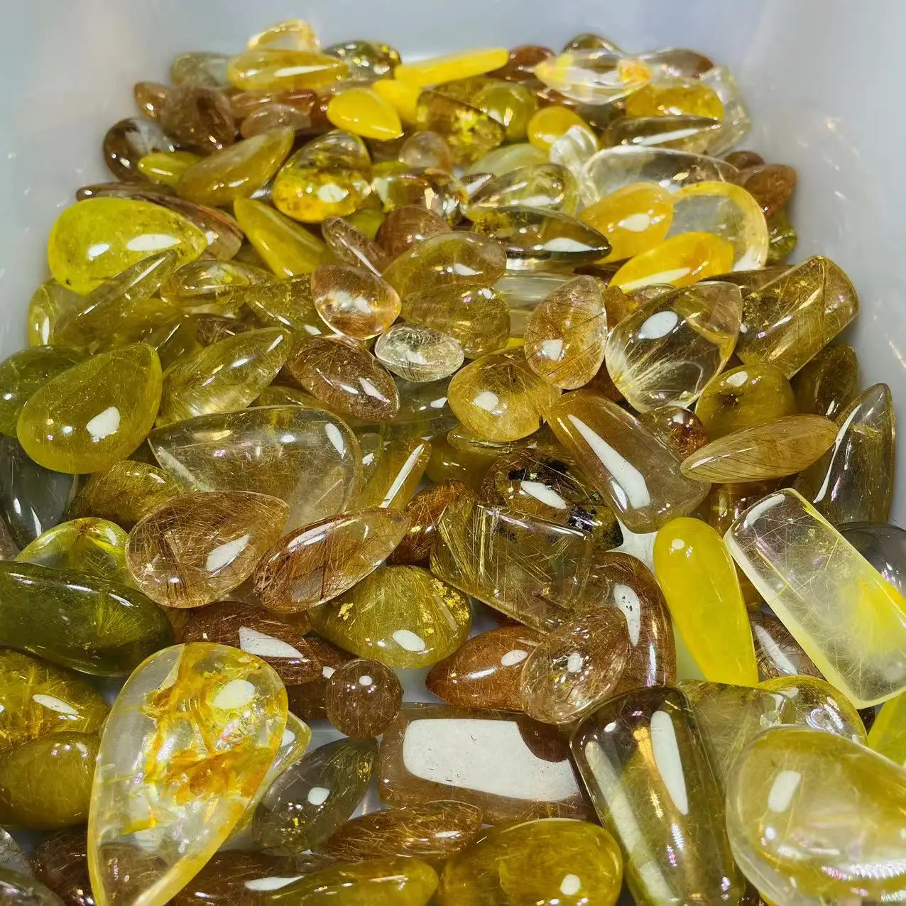 Wholesale Natural Golden Hair Crystal Pendants Crystal Quartz Crystal