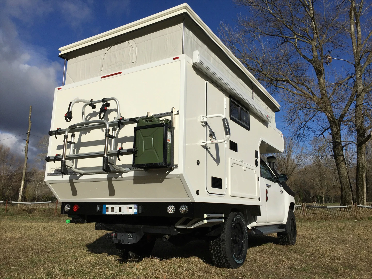 High Quality Flatbed Pop up Slide in Truck Camper for Sale