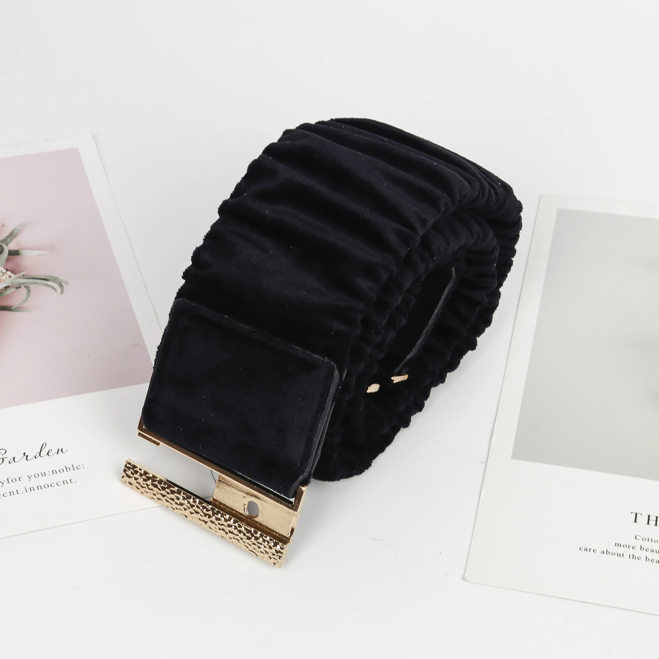 Wholesale Ladies Flannel Elastic Wrinkle Buckle Metal Buckle Belt Basic