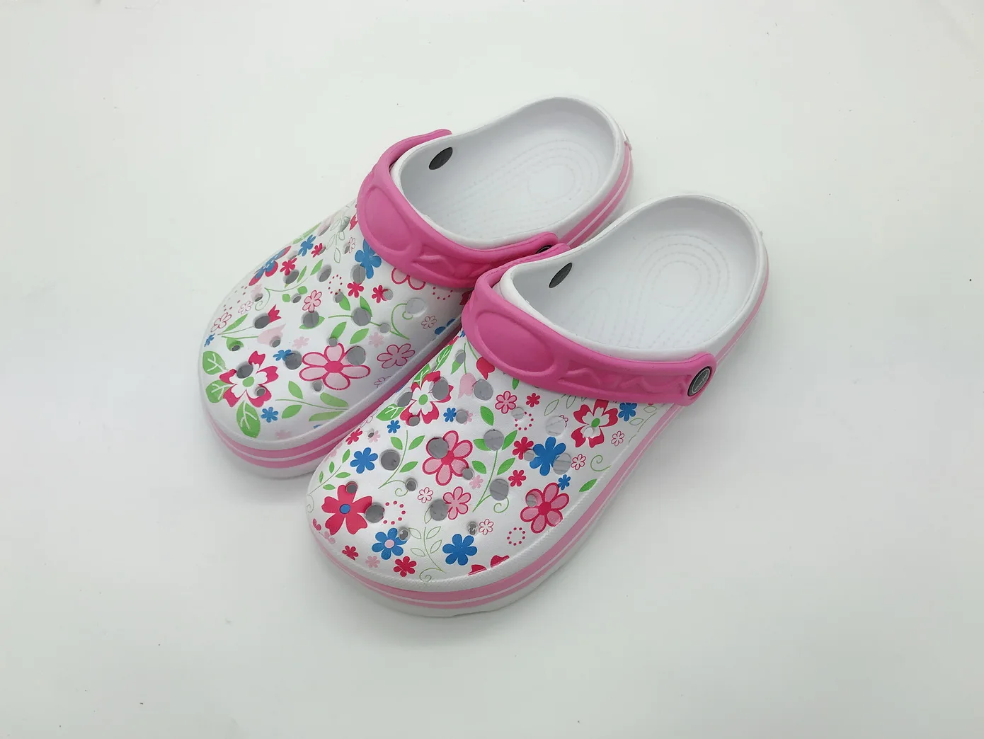 2024 Hot Sale Men Women EVA Garden Simple Clogs with Hole Beach Shoes