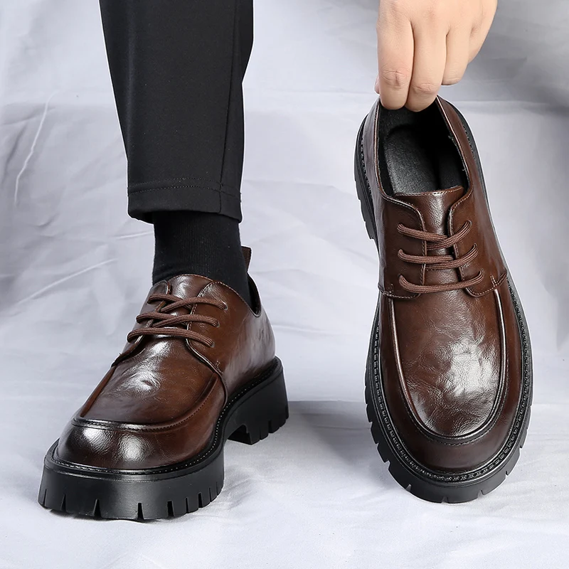 Durable And Stylish: British Style Work Man Dress Shoes Durable And Stylish: British Style Work Man Dress Shoes