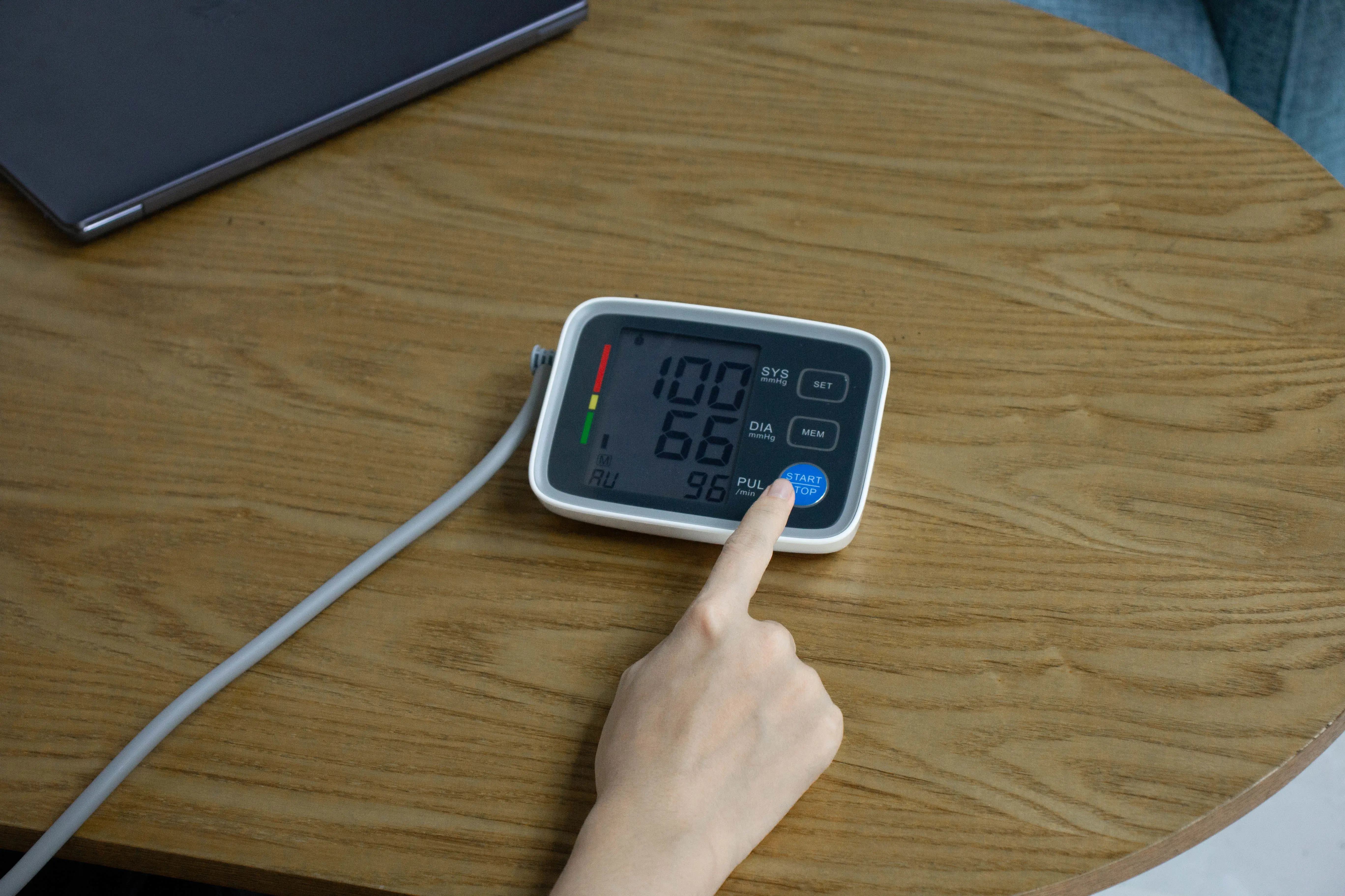 Digital Bp Apparatus Blood Pressure Monitor Ce Iso Approval Bp Checking