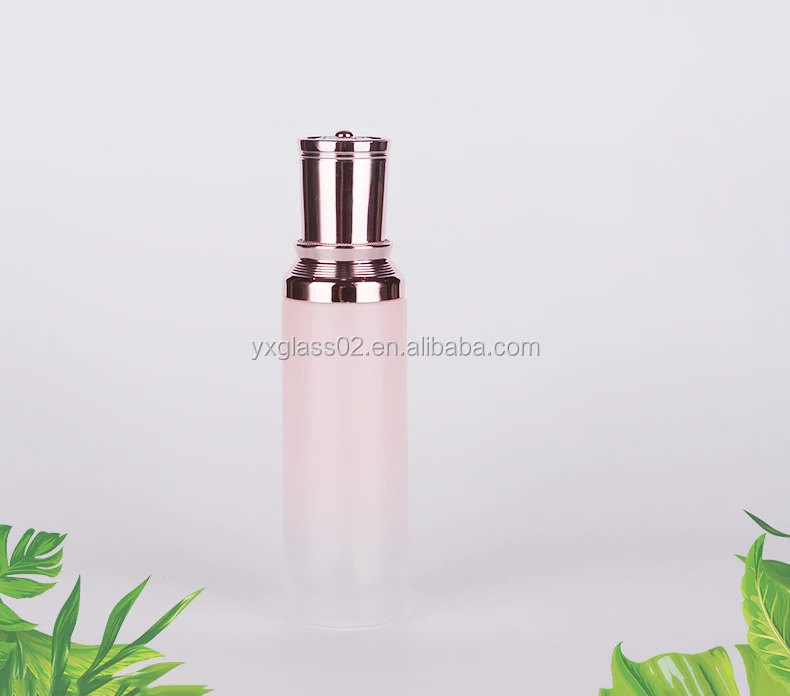 Luxury Cosmetic glass bottle set -- skincare container manufacturer-- new style design with pump&spray&gold cap-customization details