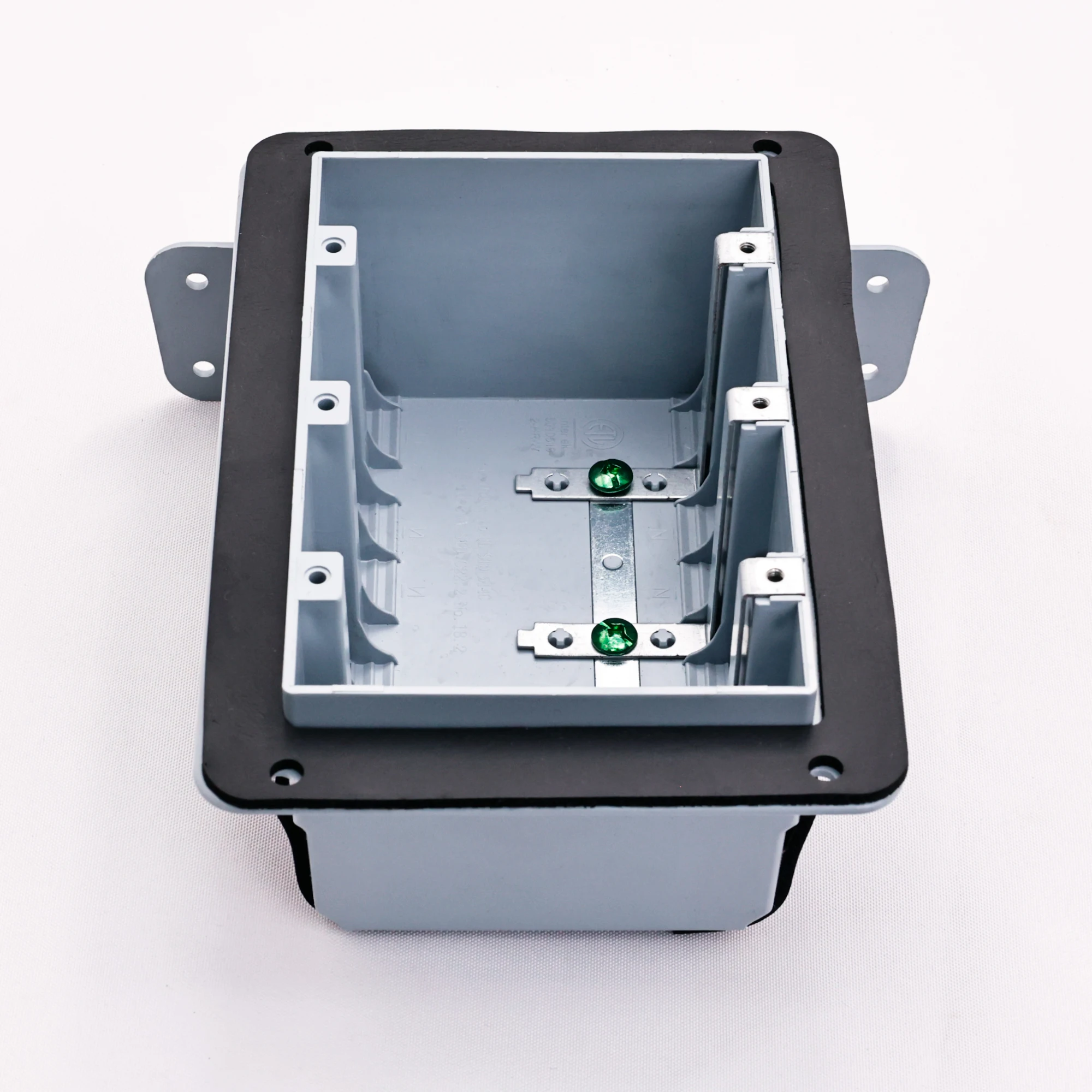 Shanghai Linsky Canada Plastic Outlet Box 3 Gang Plastic Device Boxes