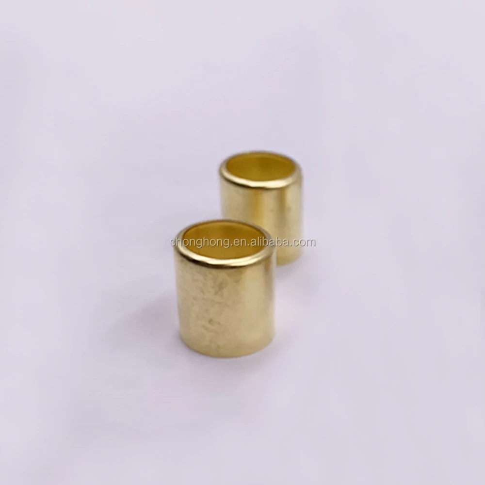 Sliding bushing (8)