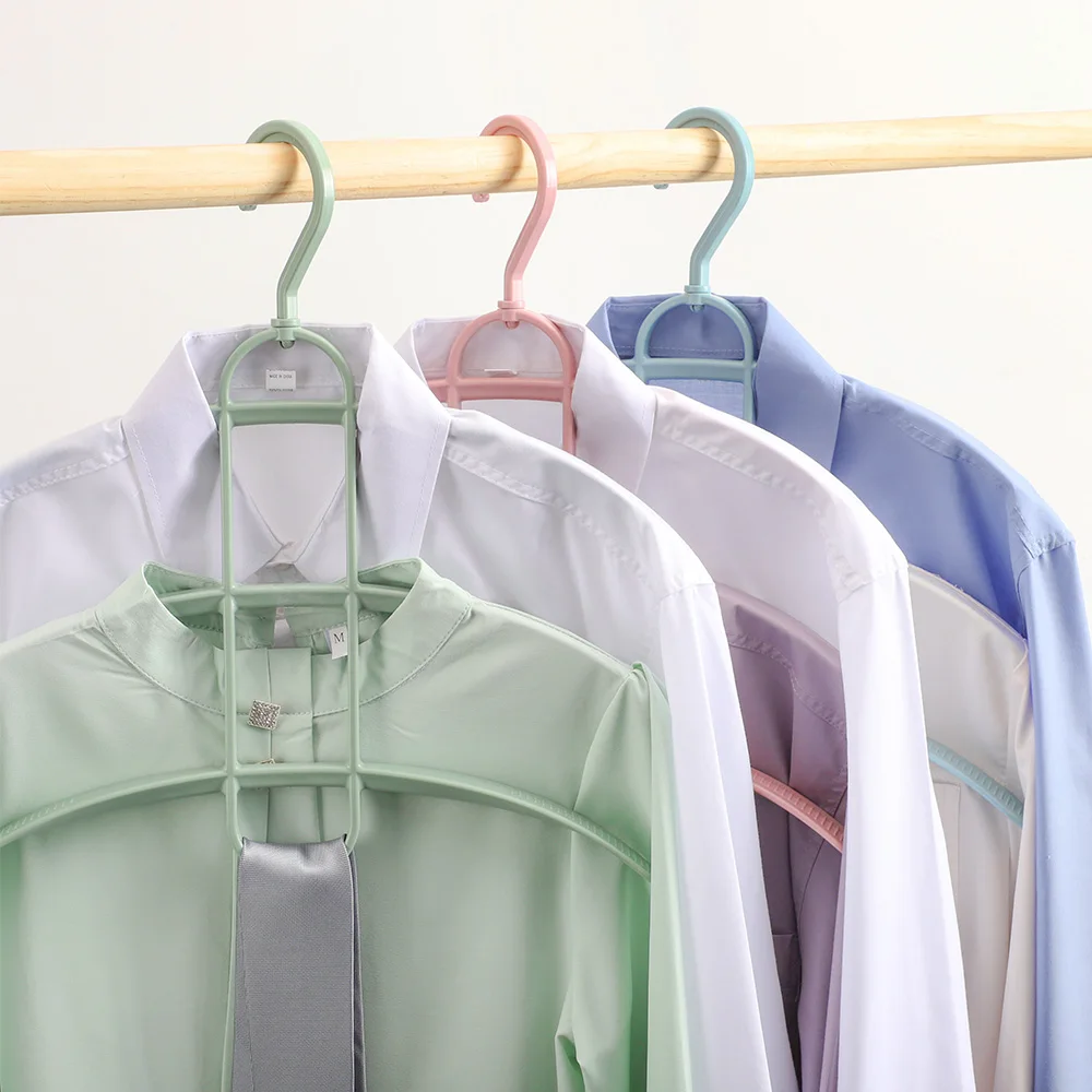 3 Layers Wide Shoulder Hangers Plastic Fish Bone Shape