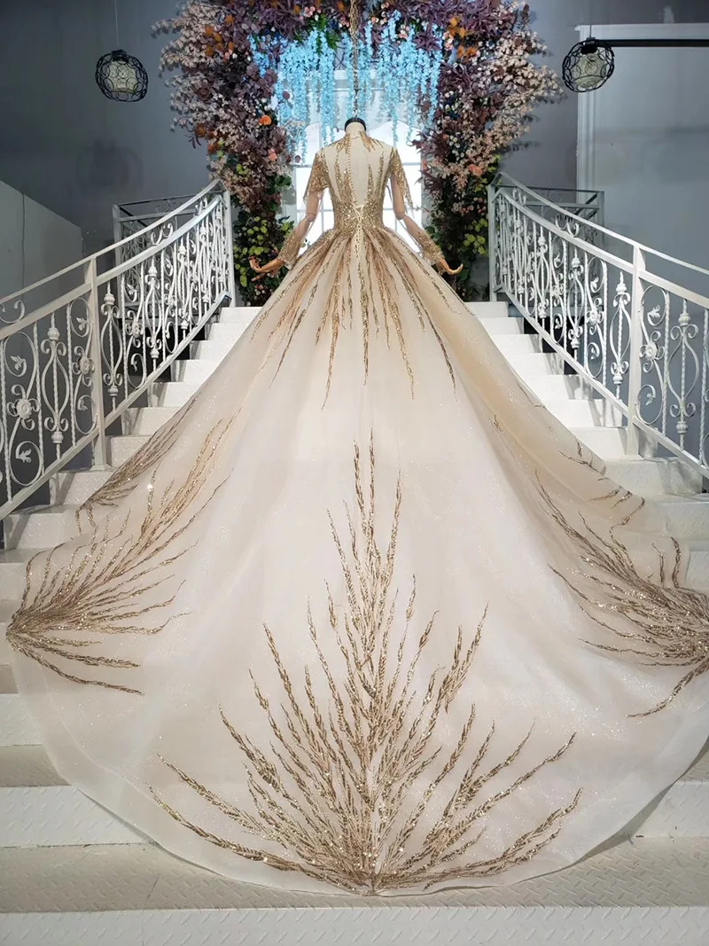 2020 Custom Made Princess Wedding Dresses Vestido De Casamento Gold Appliques Beading Long Sleeve Bridal Gowns