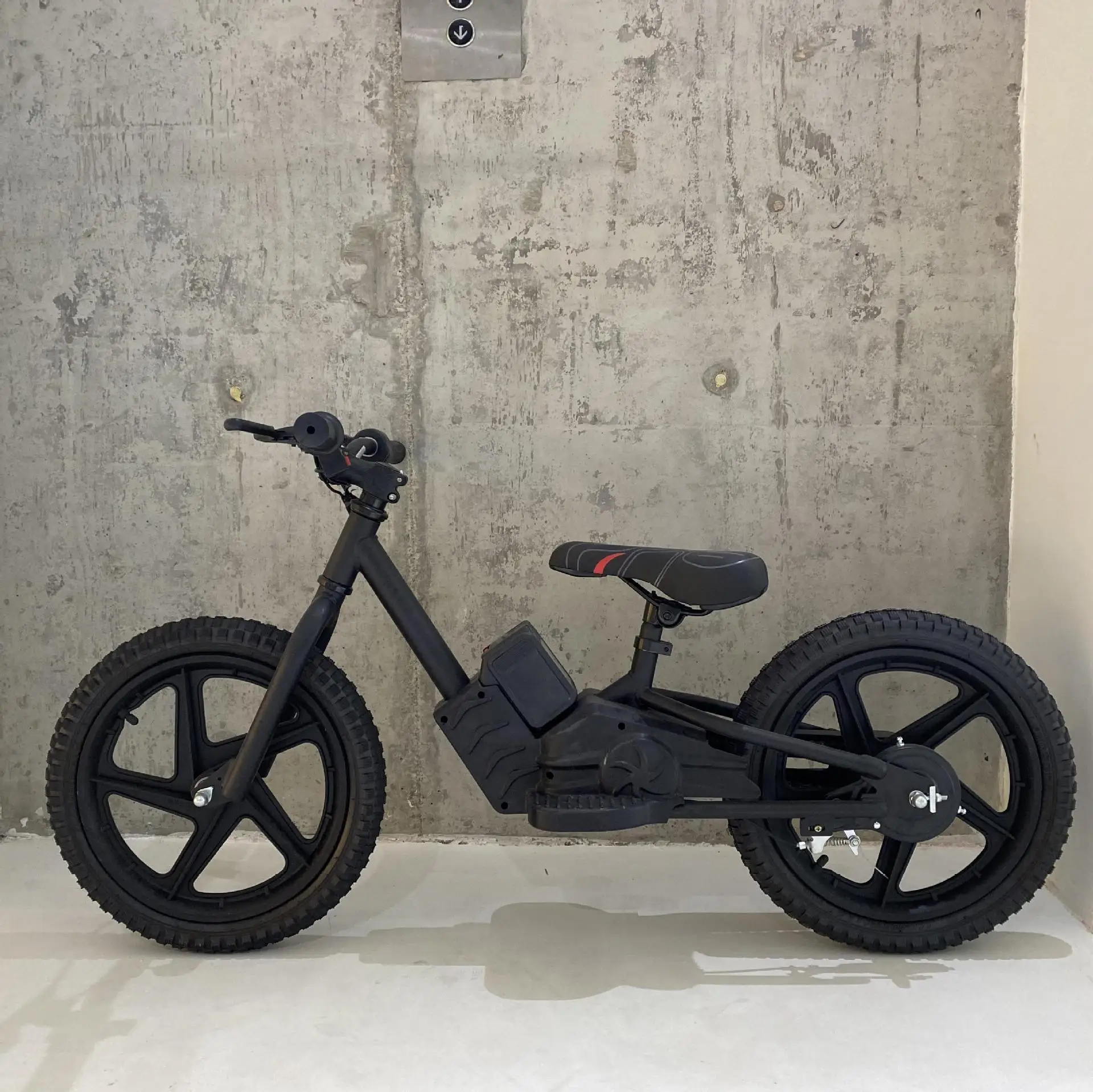 12 Inch 16 Inch Geared Brushless Motor 200w With 6ah Lithium Battery