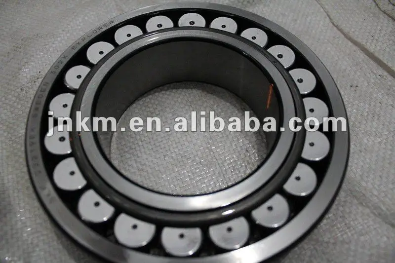 High load carrying capacity roller bearing 22205E