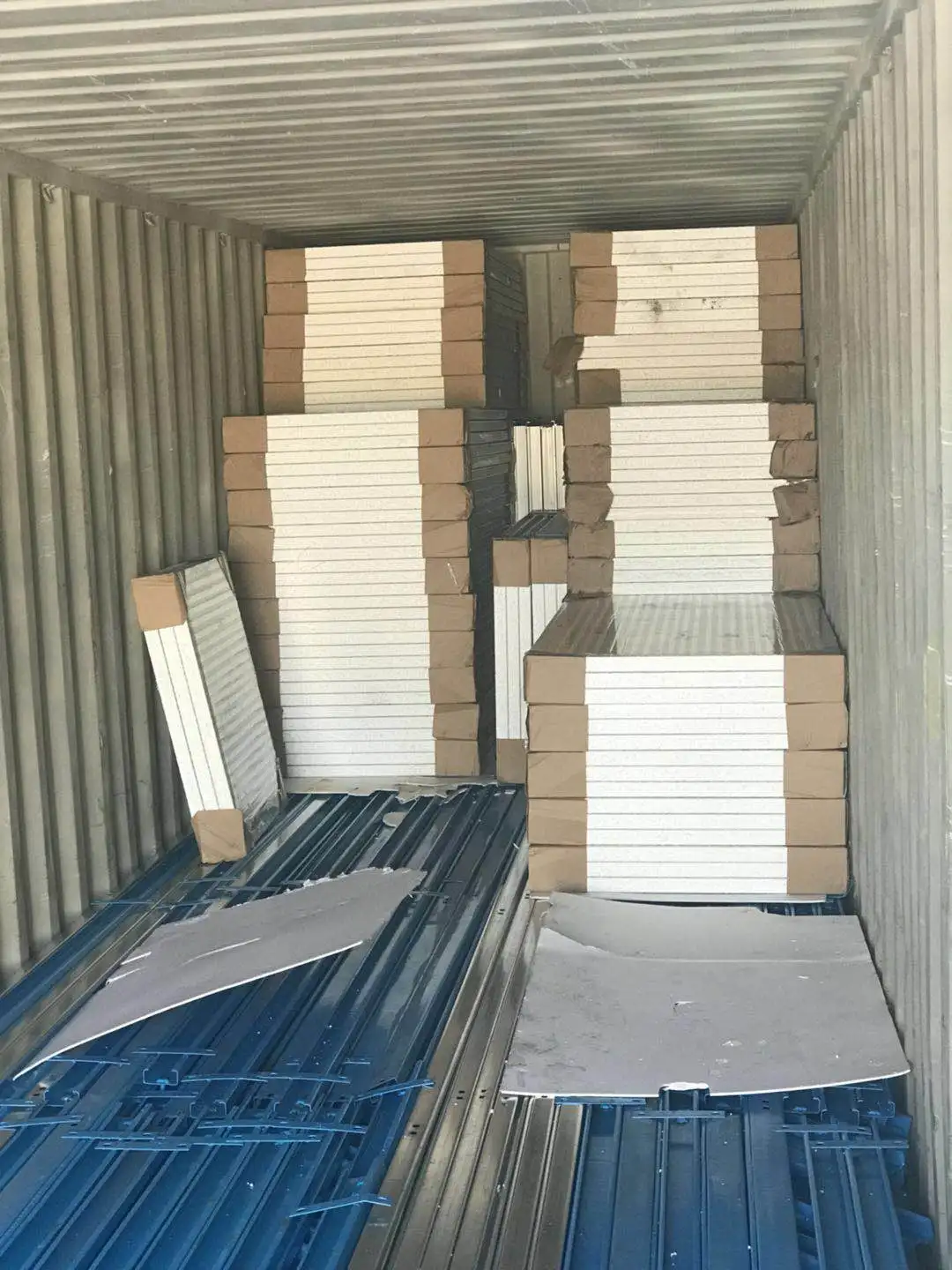 buy 集装箱房,扁平包装集装箱房,预制集装箱拆卸房 product on