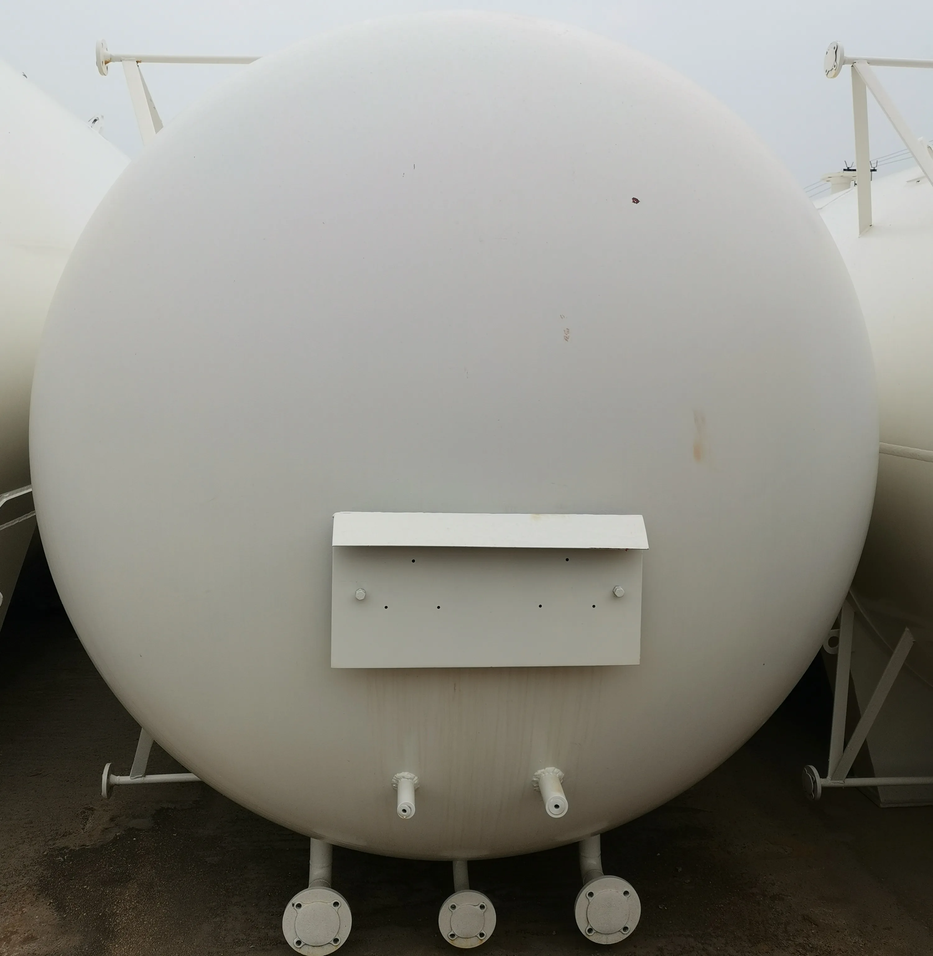 最优惠的价格 60cbm 丙烷气罐 30 吨 lpg 储罐出售