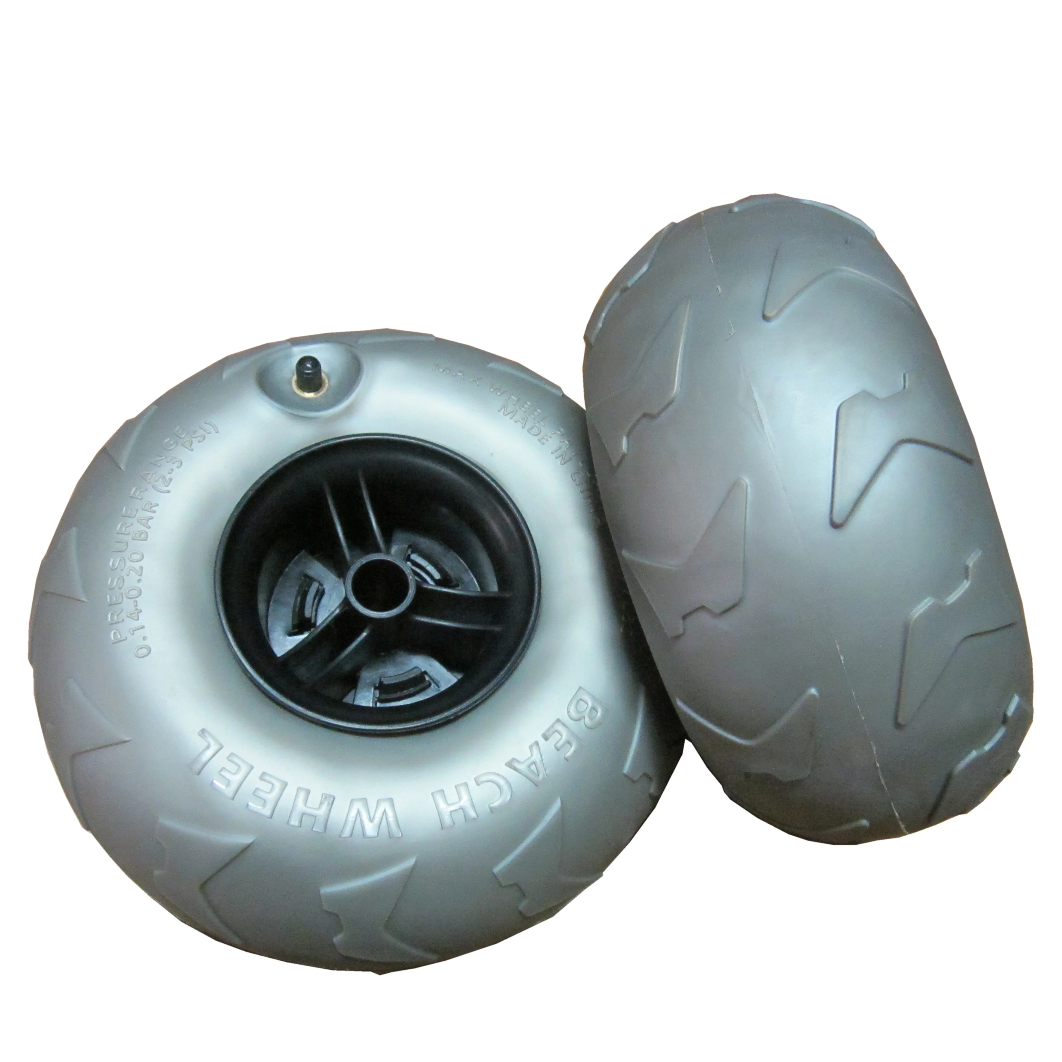 песчаные колеса. колесо в песке. песчаные колеса. покрышки для песка авто. песчаные колеса.