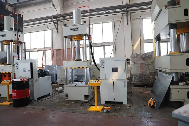 四列压机 150 吨液压机价格与真实图片,请看我们的清晰车间.