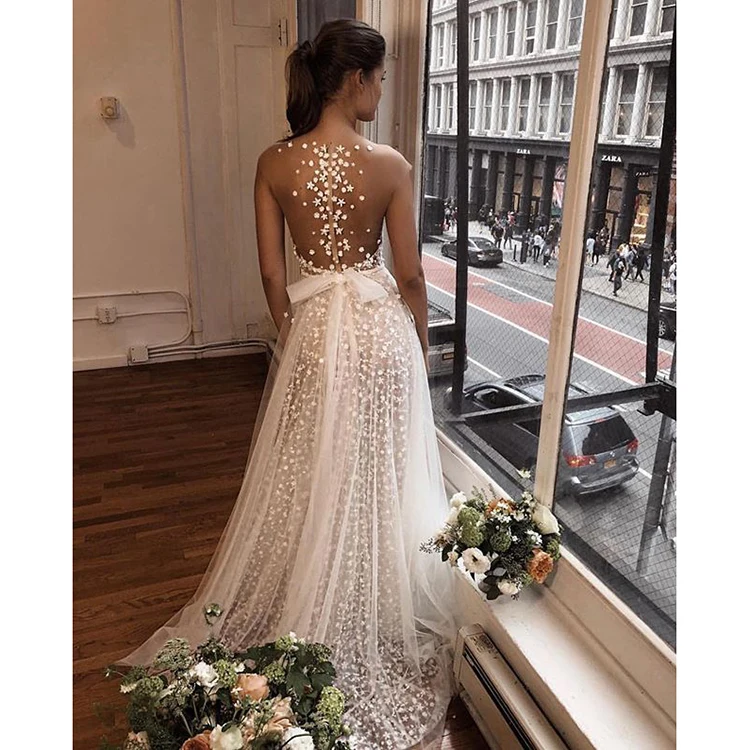 Fashion design tulle handmade appliqued backless sexy wedding dress for women