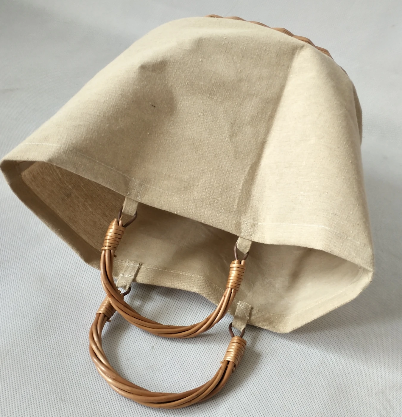 Natural Beige Canvas Material Open Closure Lady Bucket Bag With Rattan