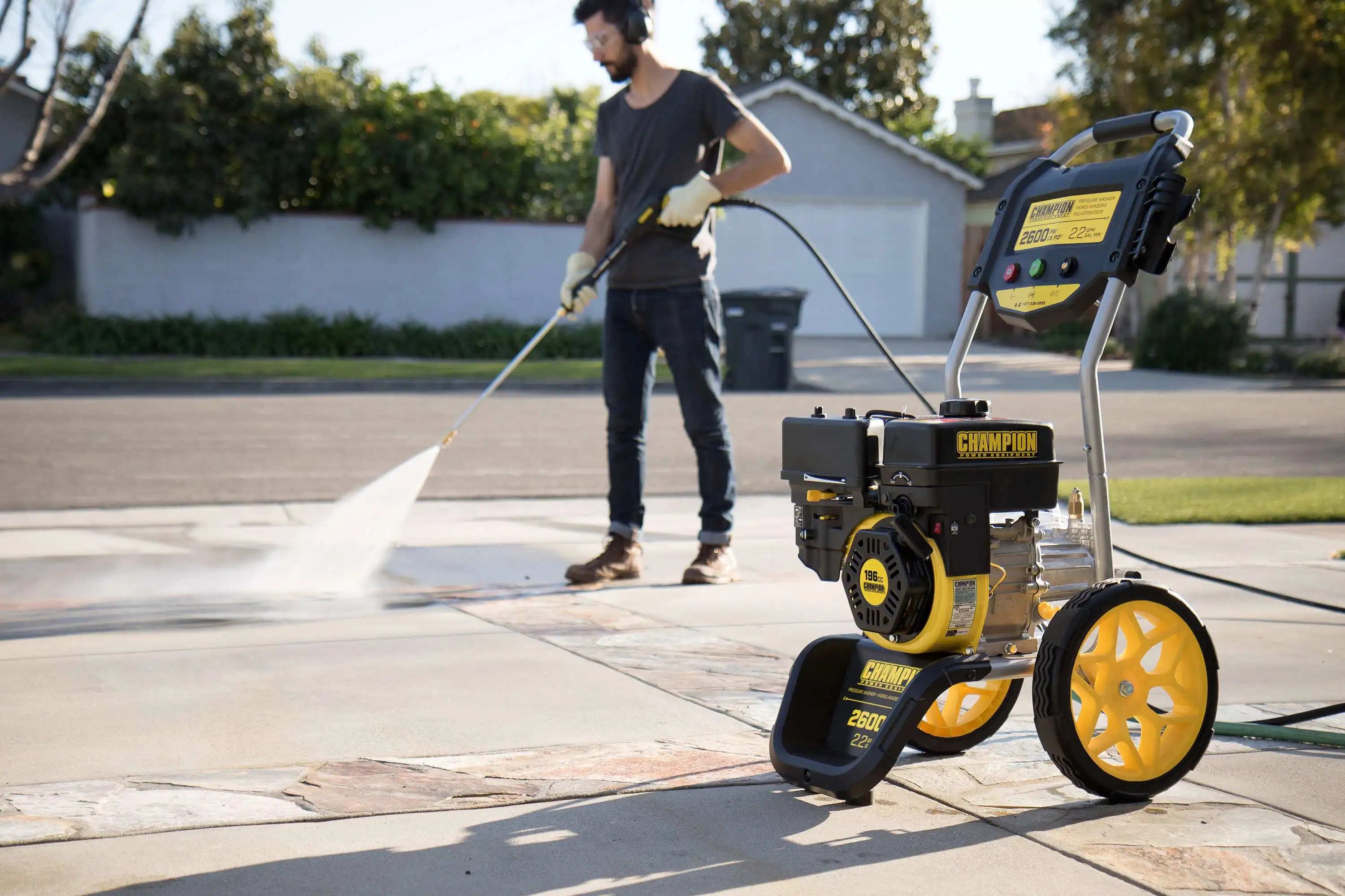 Champion Power Equipment 2600-psi Electric Mini High Pressure Washer ...