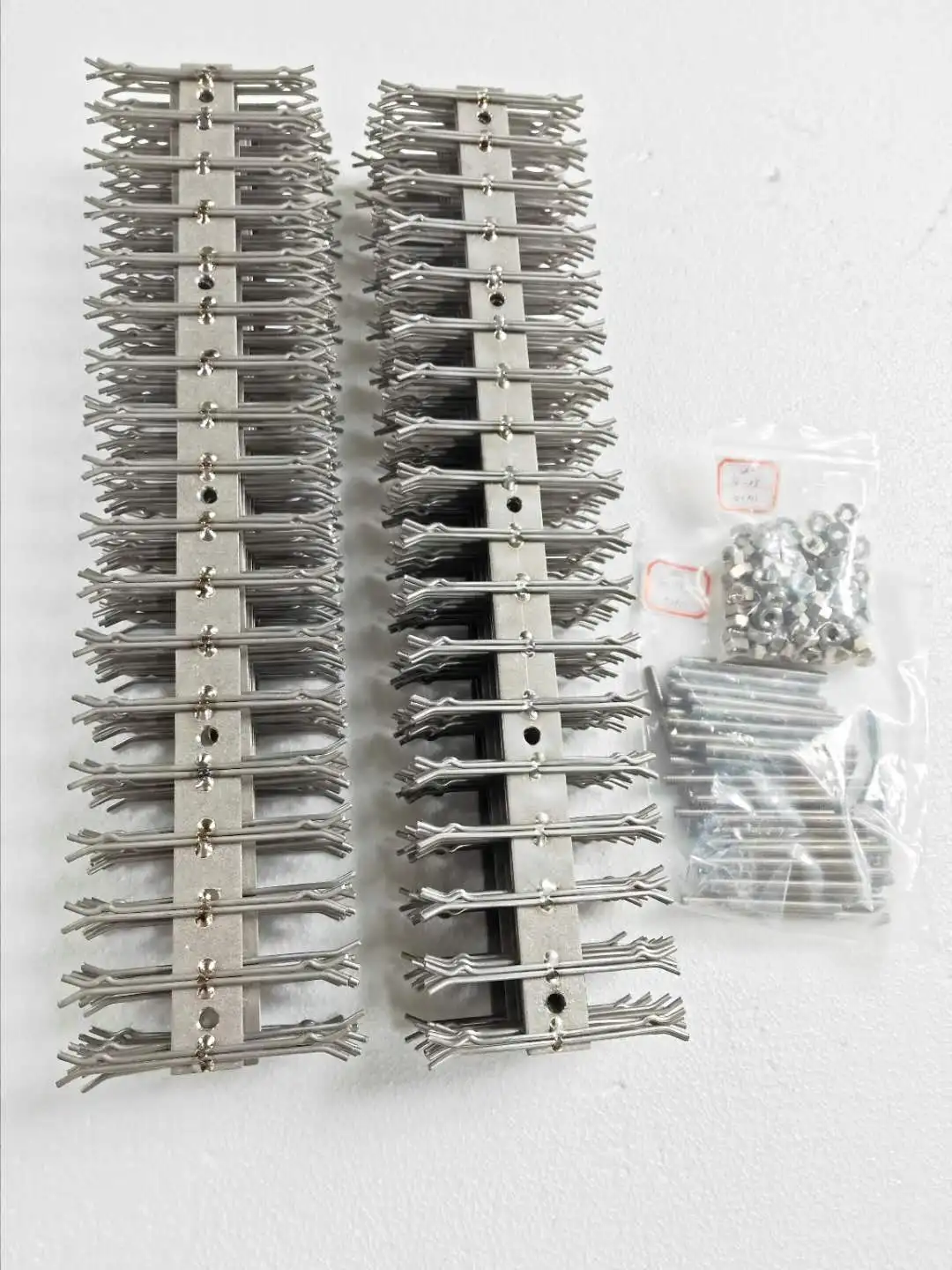 Titanium pointed split finger anodizing rack fixture 4 way 96 clips