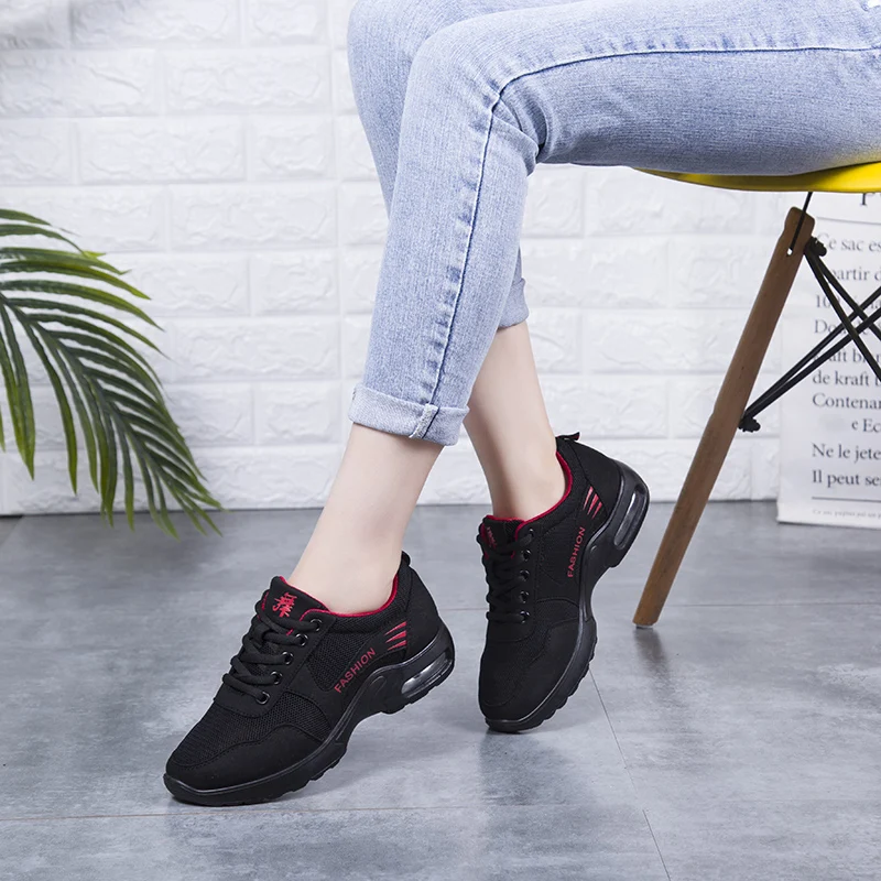 wholesale fashion sneakers