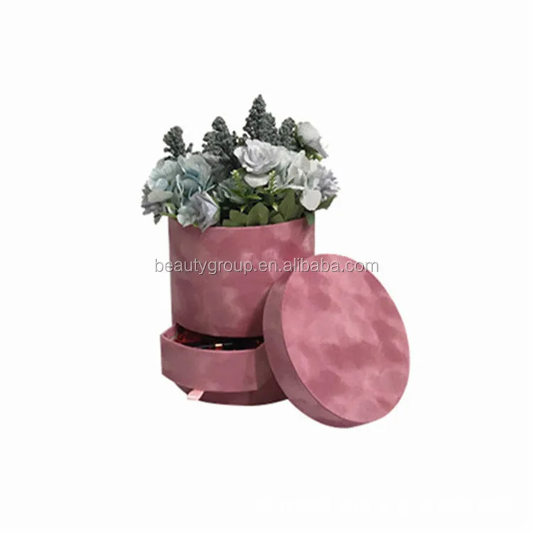 circle velvet box.jpg