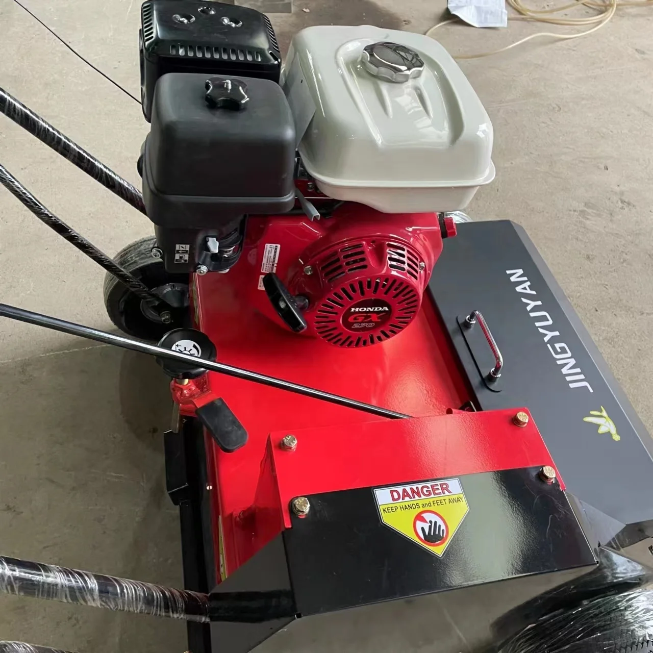 Lawn Root Cutting Grass Fertilizing Seeder Turf Comb Machine With