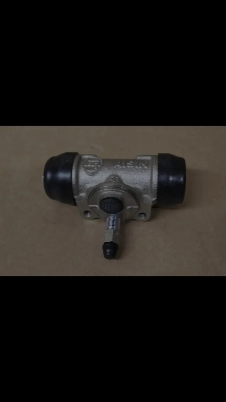 Aisin Clutch Slave Cylinder for Toyota | Replace OEM 47550-60140