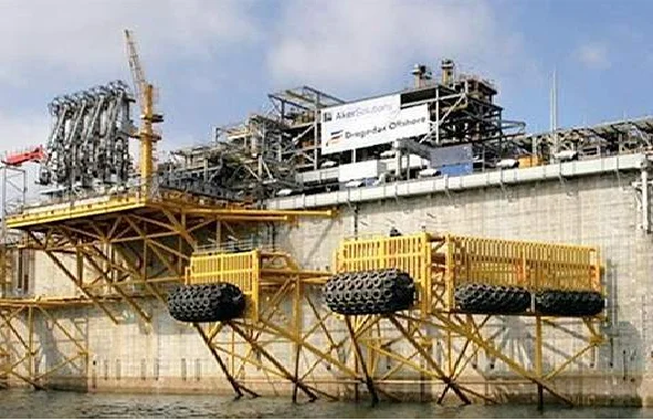 High Strength ISO Standard Inflatable Rubber Fenders Wear Resistant Marine Airbag Fenders Essential Dock Use