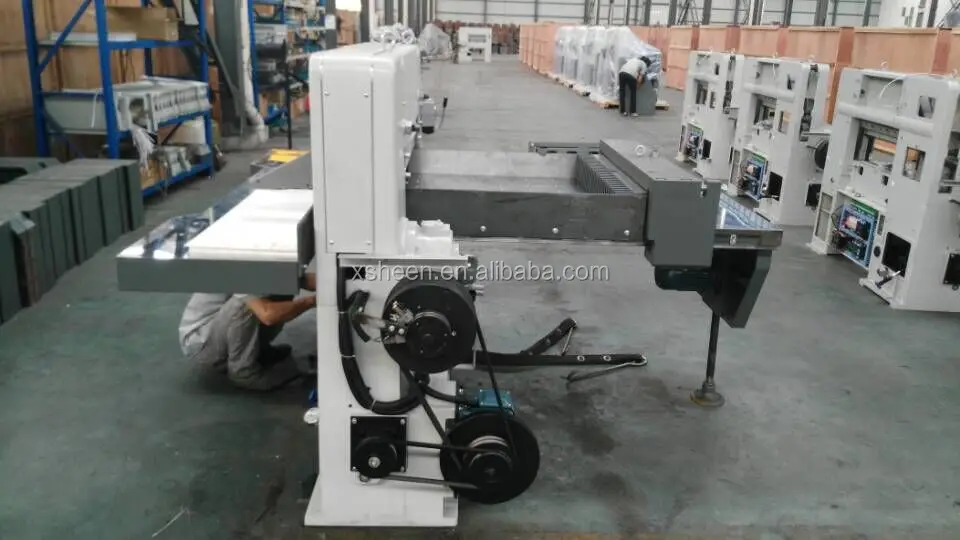 hydraulic paper cutter.jpg