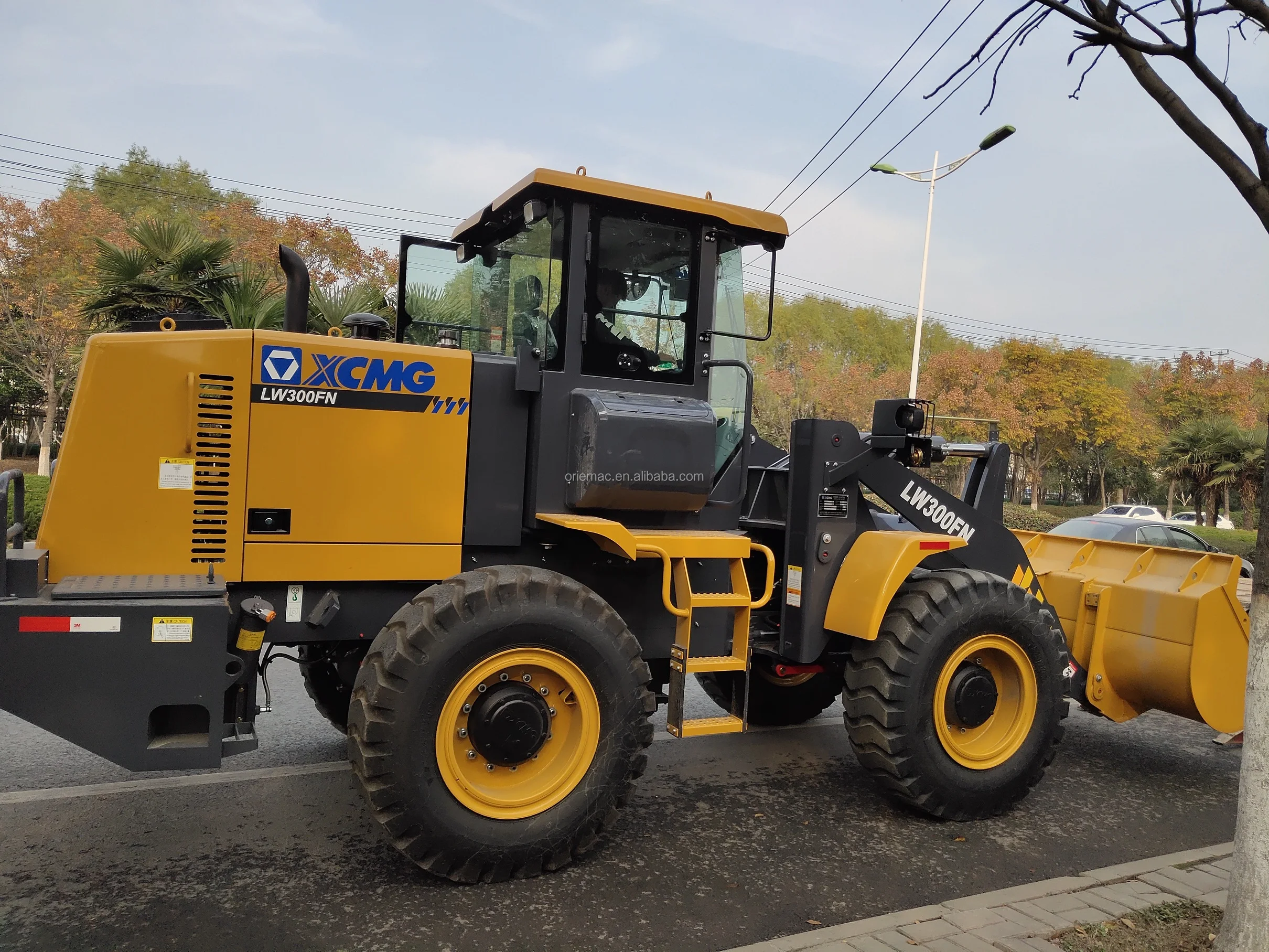 xcmg 迷你 3 吨前端装载机 1.8立方米轮式装载机 lw300fn