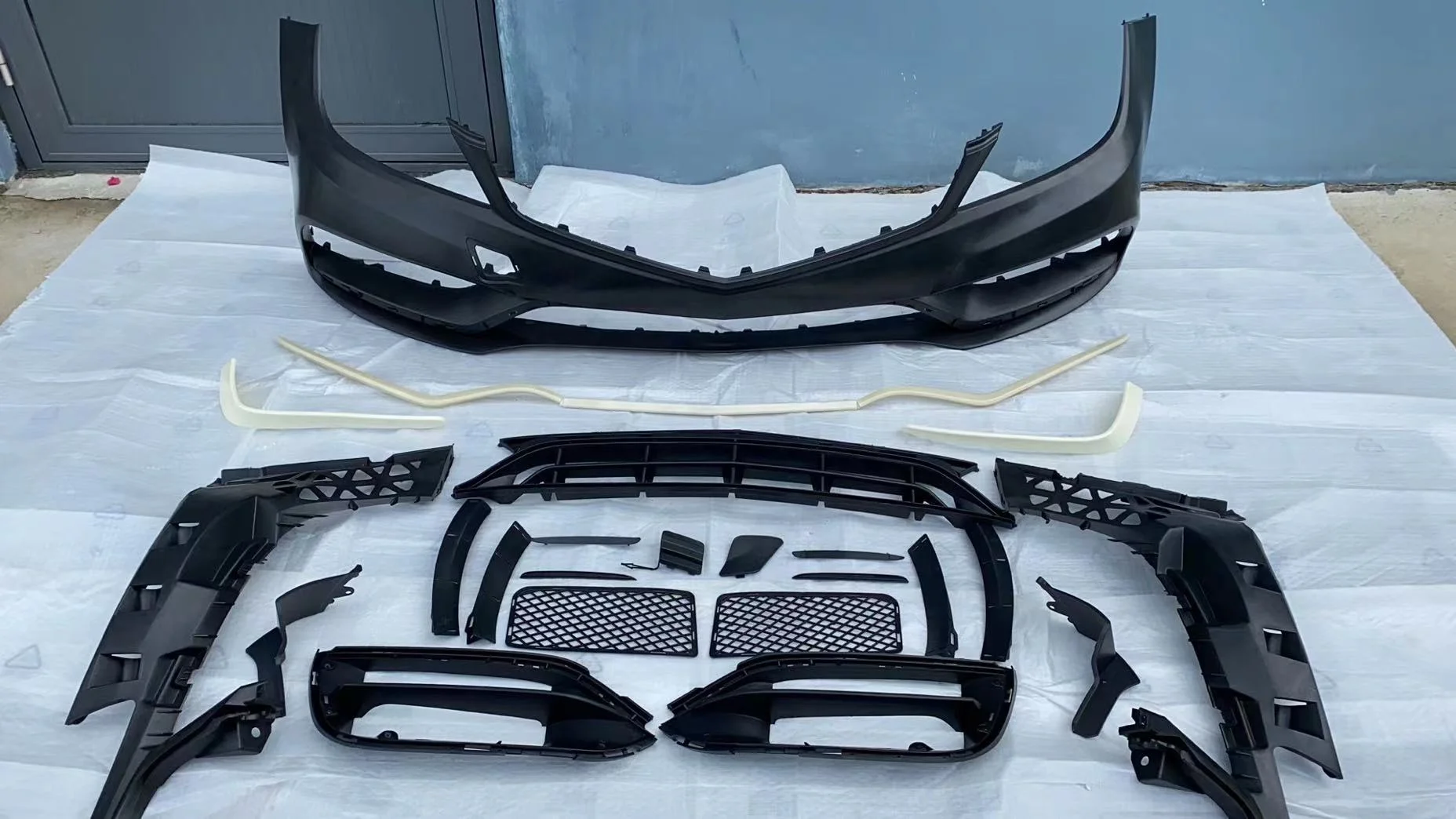 Auto Modified High Quality Body Kit Look W205 Amg For Benz C W204 2008