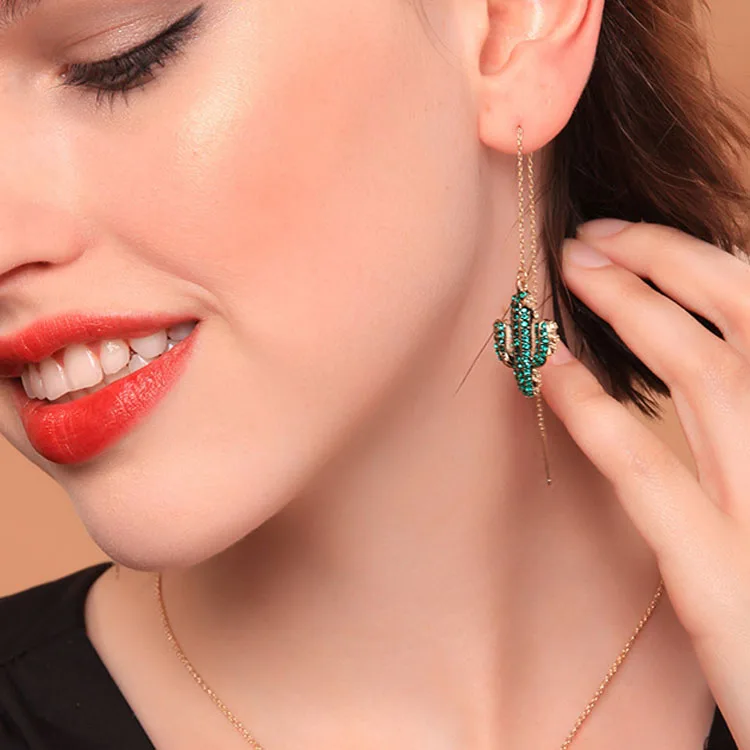 Cactus Necklace (6).jpg