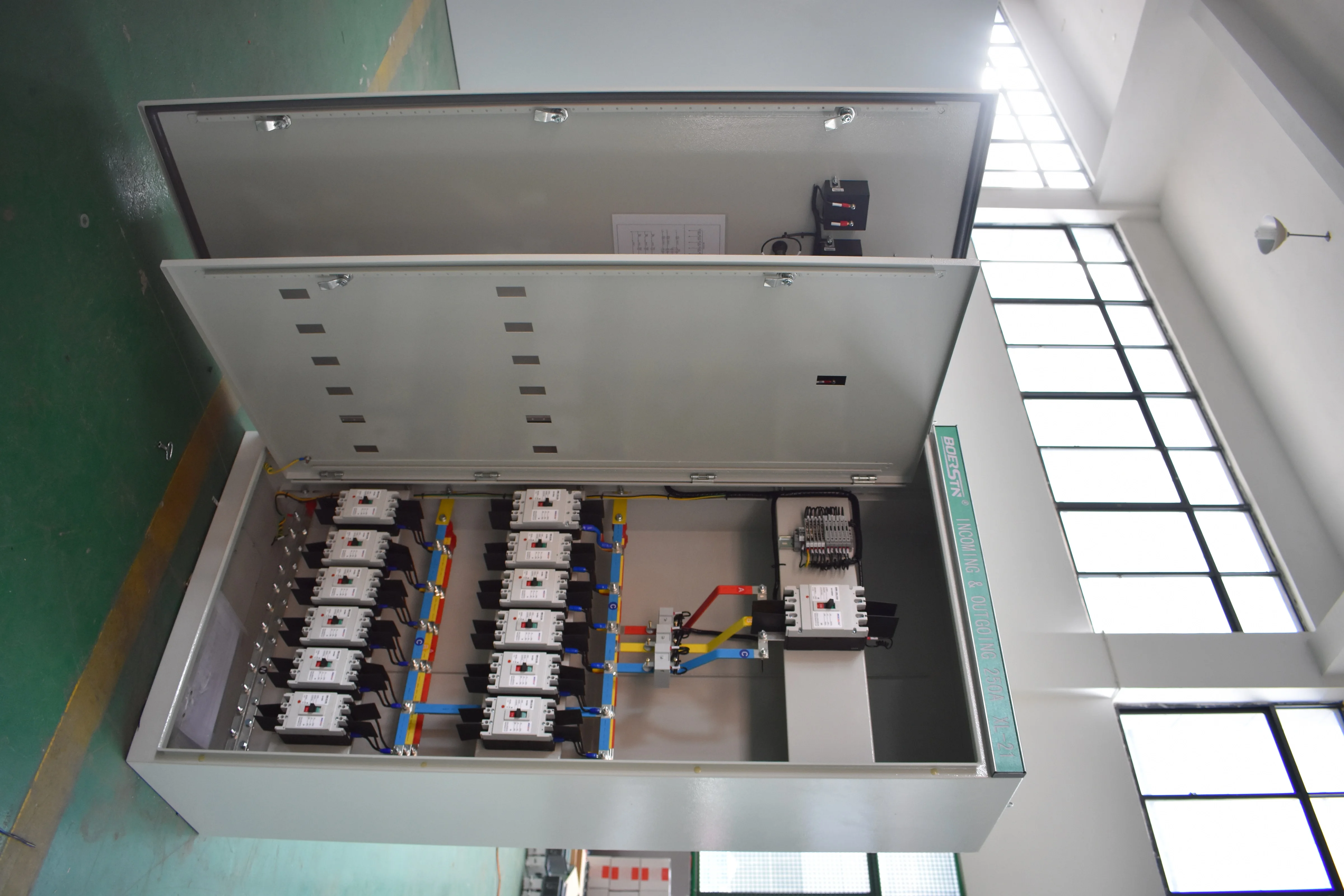 Free Standing 3 Phase Electrical Panelboard - 400V Power